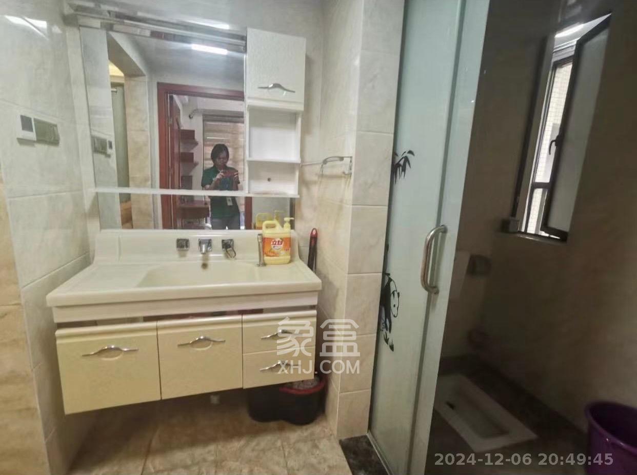 叠彩兰亭  3室2厅1卫   2800.00元/月室内图