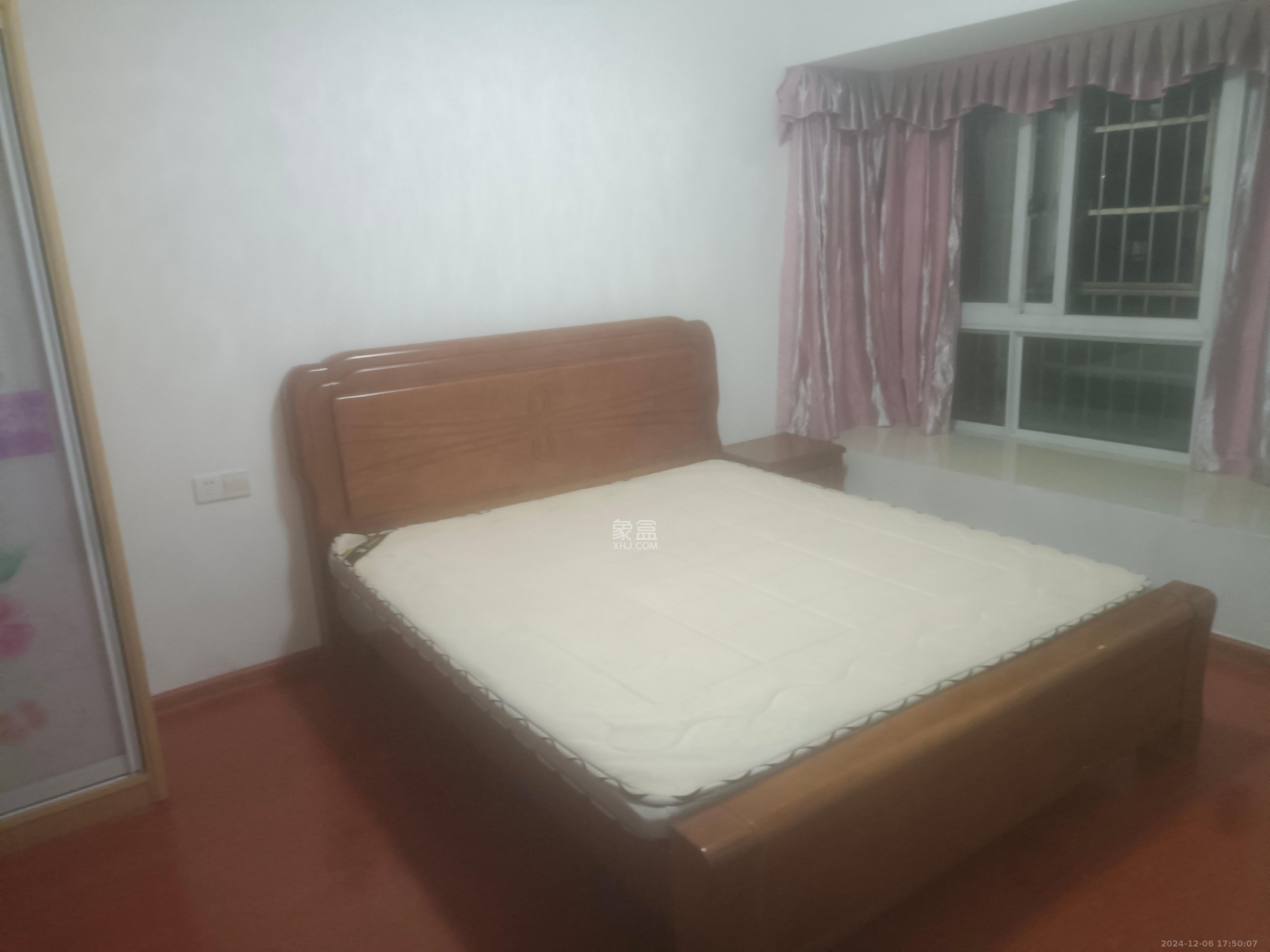 家和苑(原梅溪湖保障性住房一期) 3室2厅1卫 2400.0元/月 家和苑(原梅溪湖保障性住房一期) 3室2厅1卫 2400.0元/月室内图