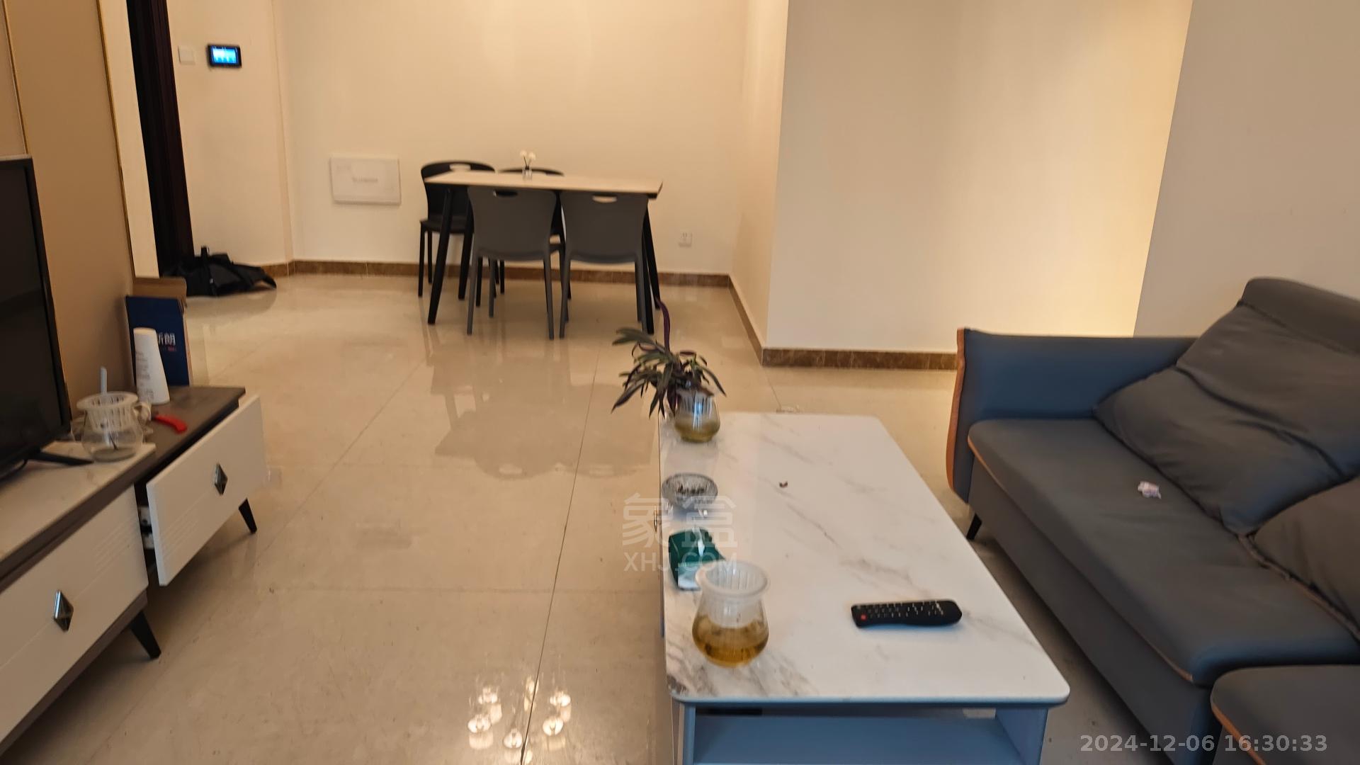 恒大华府 2室2厅2卫 2000.0元/月 恒大华府 2室2厅2卫 2000.0元/月室内图