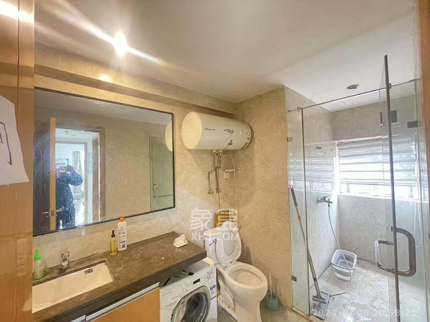 德思勤城市广场(宝格丽公寓) 1室1厅1卫 4000.0元/月 德思勤城市广场(宝格丽公寓) 1室1厅1卫 4000.0元/月室内图