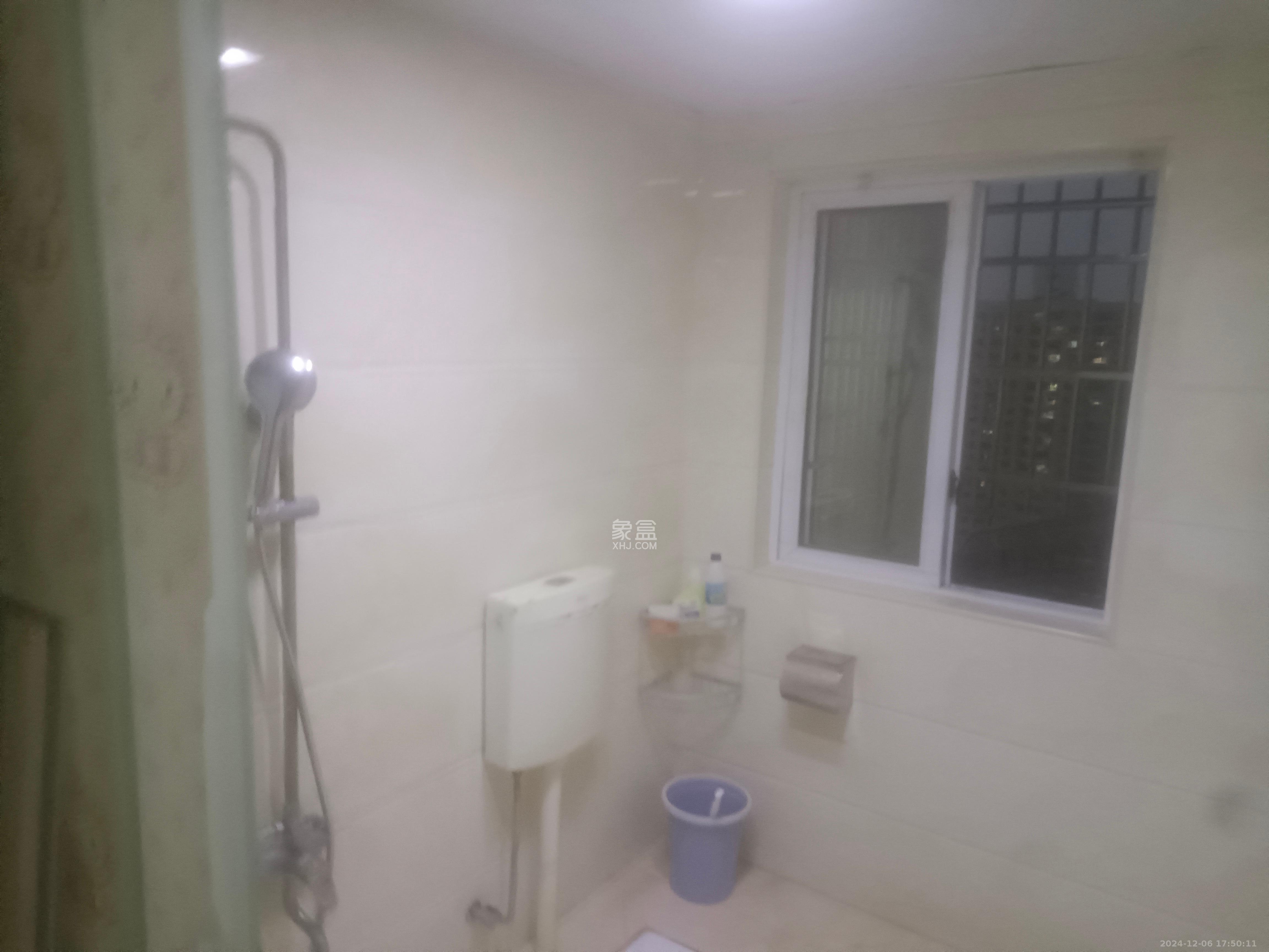 家和苑(原梅溪湖保障性住房一期) 3室2厅1卫 2400.0元/月 家和苑(原梅溪湖保障性住房一期) 3室2厅1卫 2400.0元/月室内图