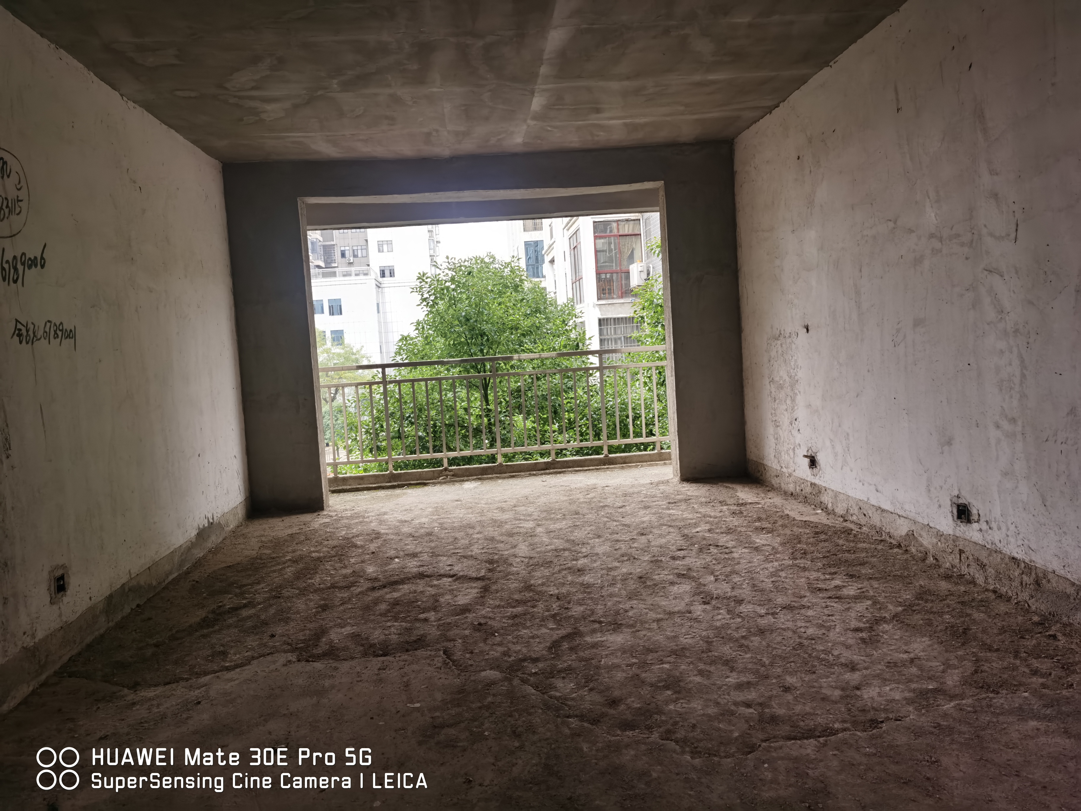 大通和苑 3室2厅2卫 36.8万 大通和苑 3室2厅2卫 36.8万客厅