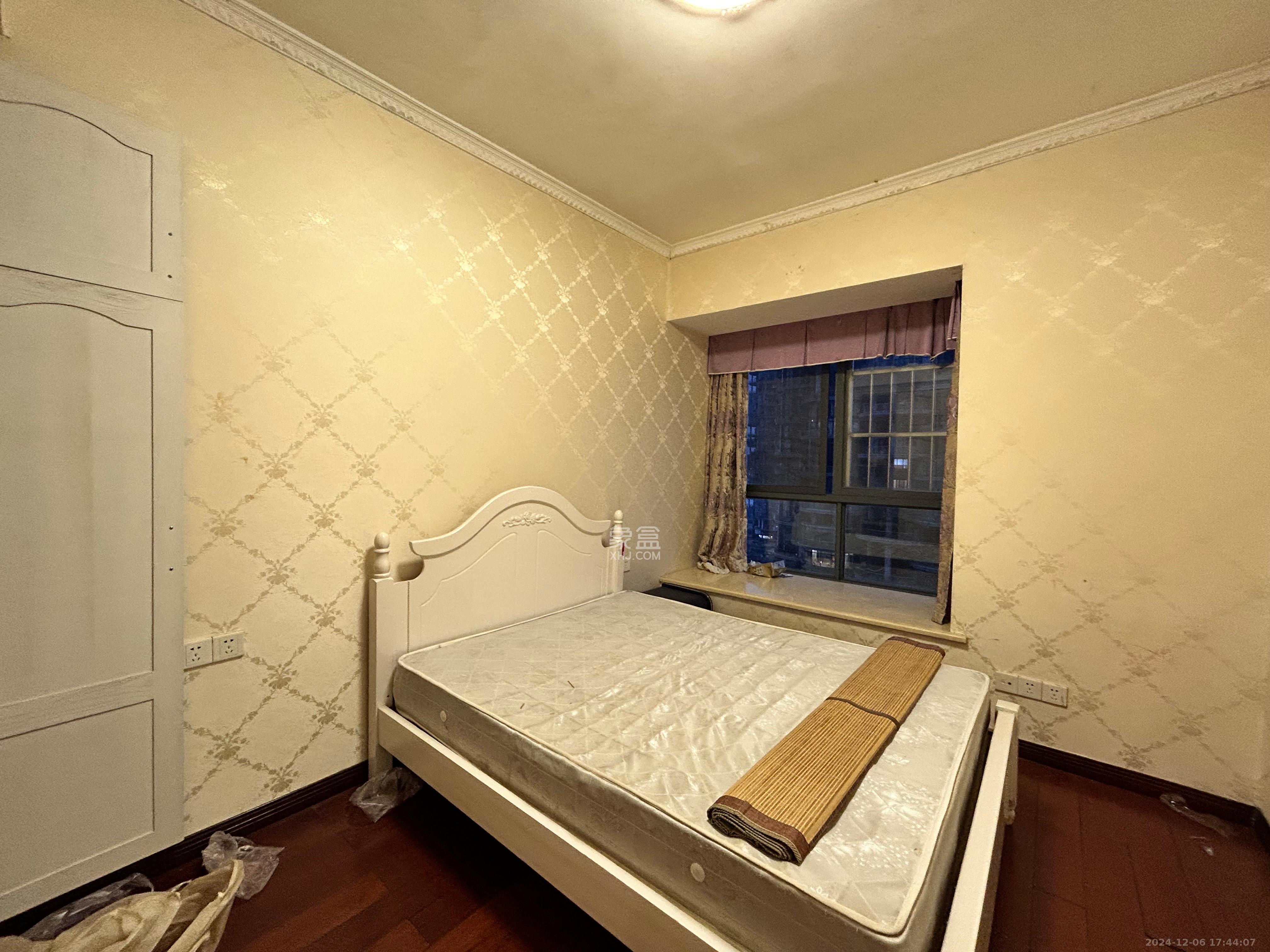 湘江世纪城湘江豪庭 4室2厅2卫 6500.0元/月 湘江世纪城湘江豪庭 4室2厅2卫 6500.0元/月室内图