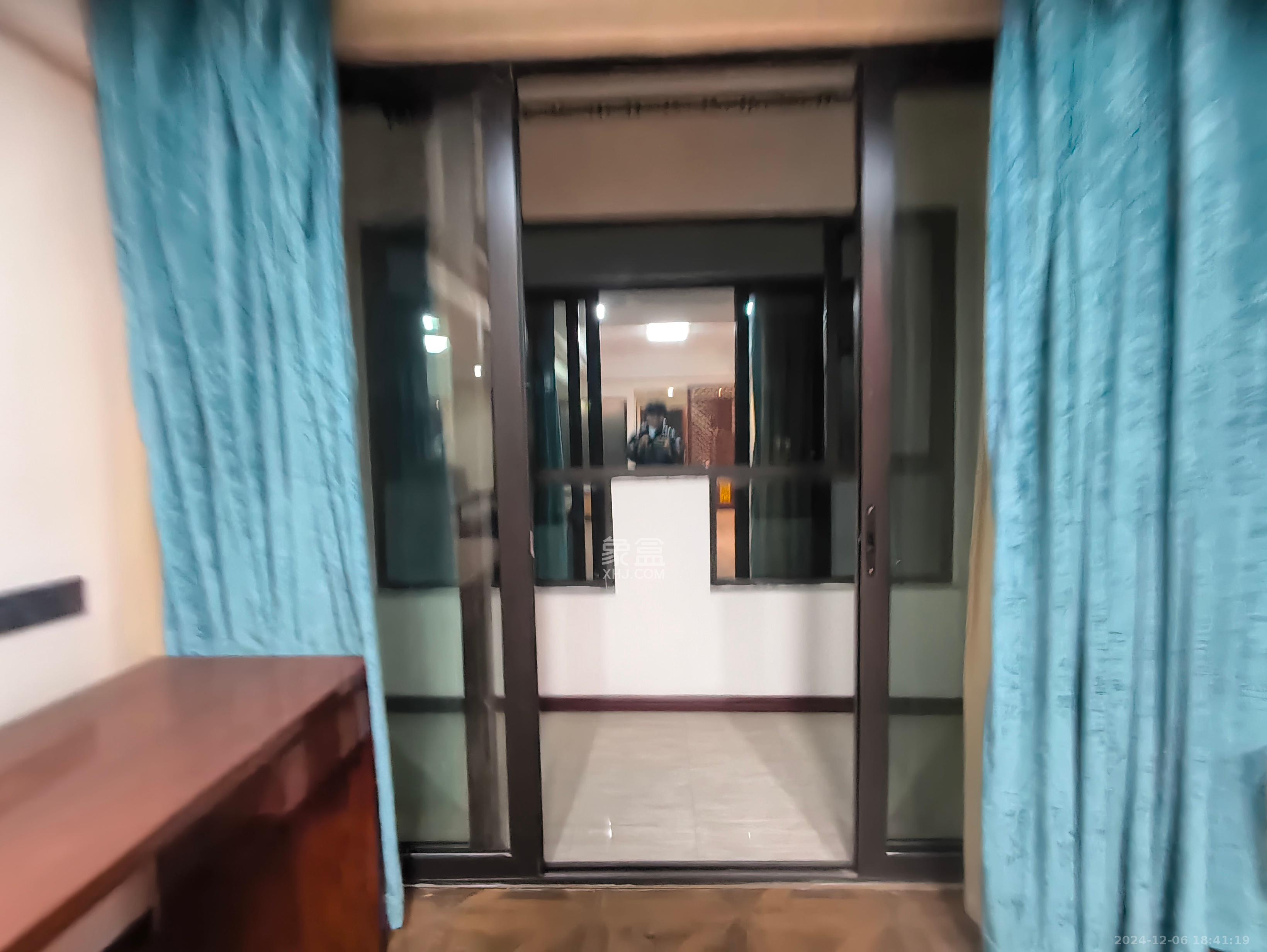 中信凯旋蓝岸(中信新城三期) 1室1厅1卫 1200.0元/月 中信凯旋蓝岸(中信新城三期) 1室1厅1卫 1200.0元/月室内图