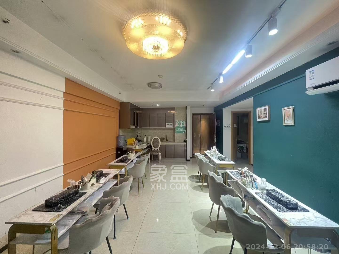 德思勤城市广场(宝格丽公寓) 1室1厅1卫 4000.0元/月 德思勤城市广场(宝格丽公寓) 1室1厅1卫 4000.0元/月室内图