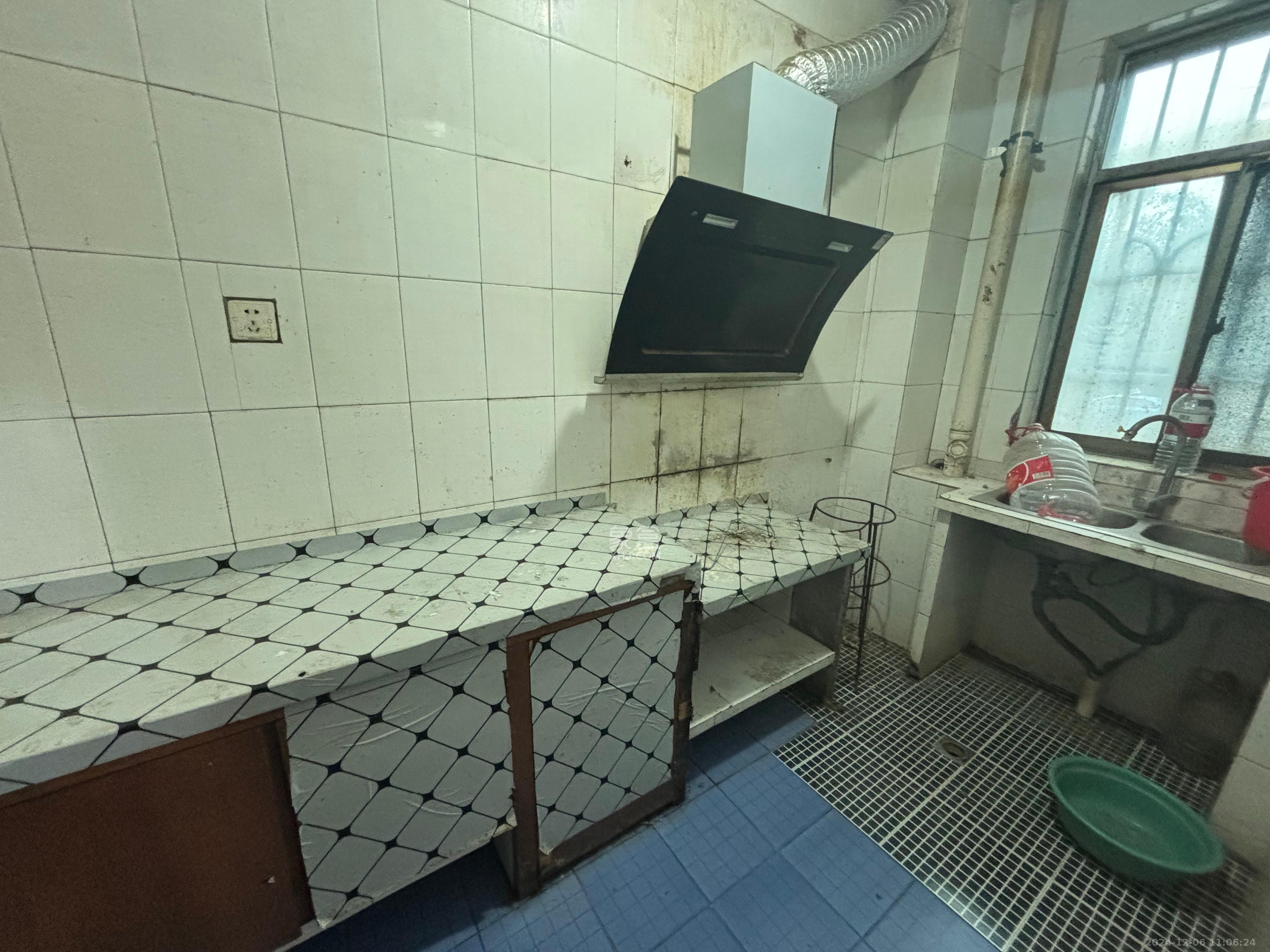 和平小区 1室0厅0卫 1800.0元/月 和平小区 1室0厅0卫 1800.0元/月室内图