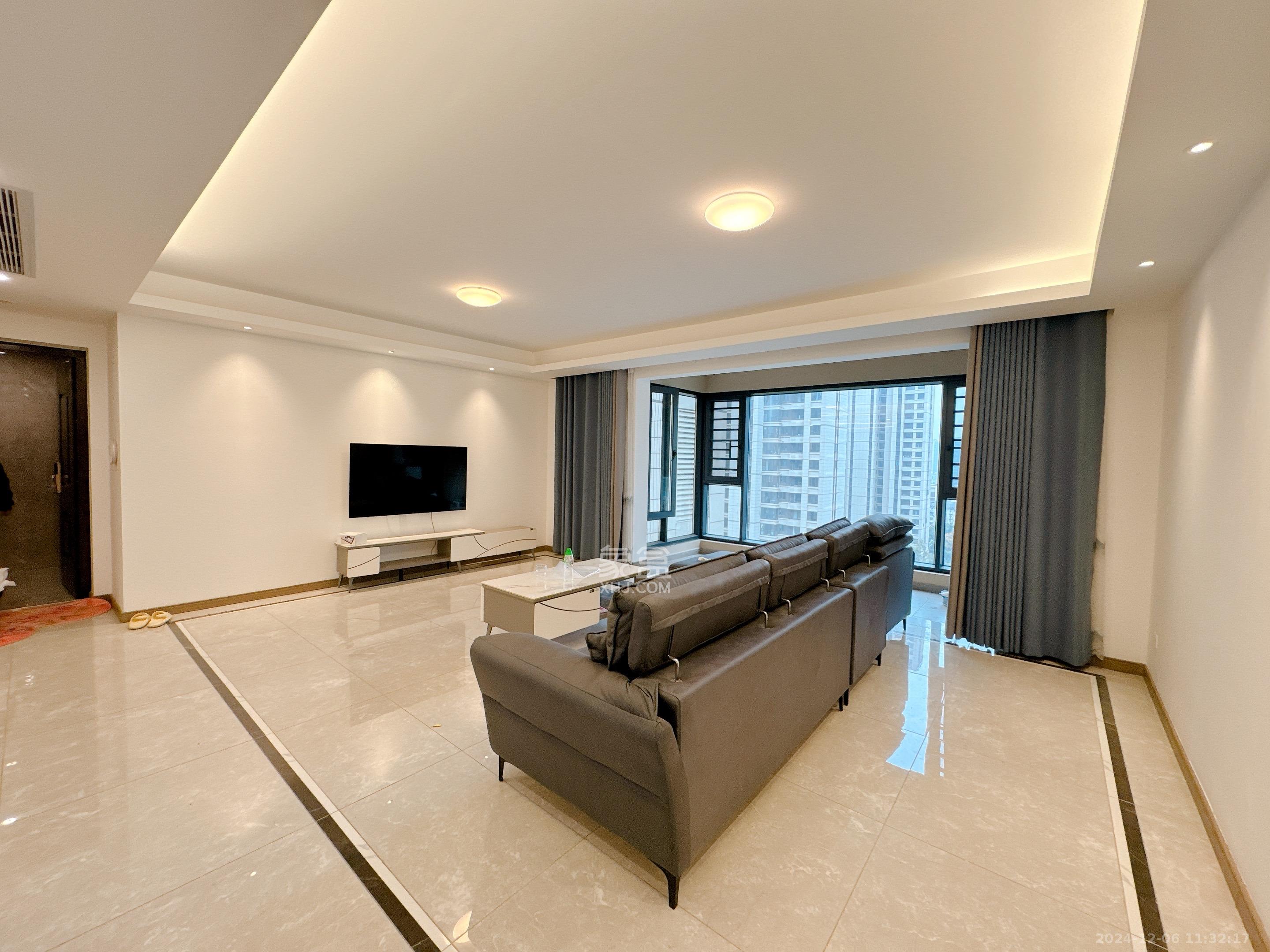 龙湖铂金中心(龙湖春江郦城)  3室2厅2卫    5000.0元/月 龙湖铂金中心(龙湖春江郦城)  3室2厅2卫    5000.0元/月室内图1