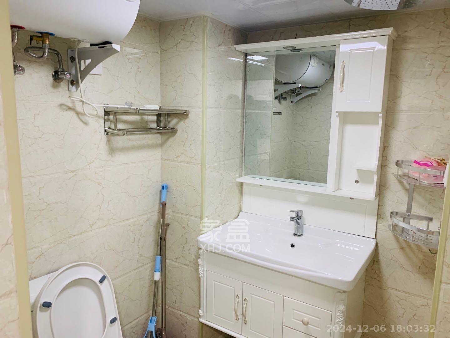 裕天国际商汇中心 1室0厅0卫 2000.0元/月 裕天国际商汇中心 1室0厅0卫 2000.0元/月室内图