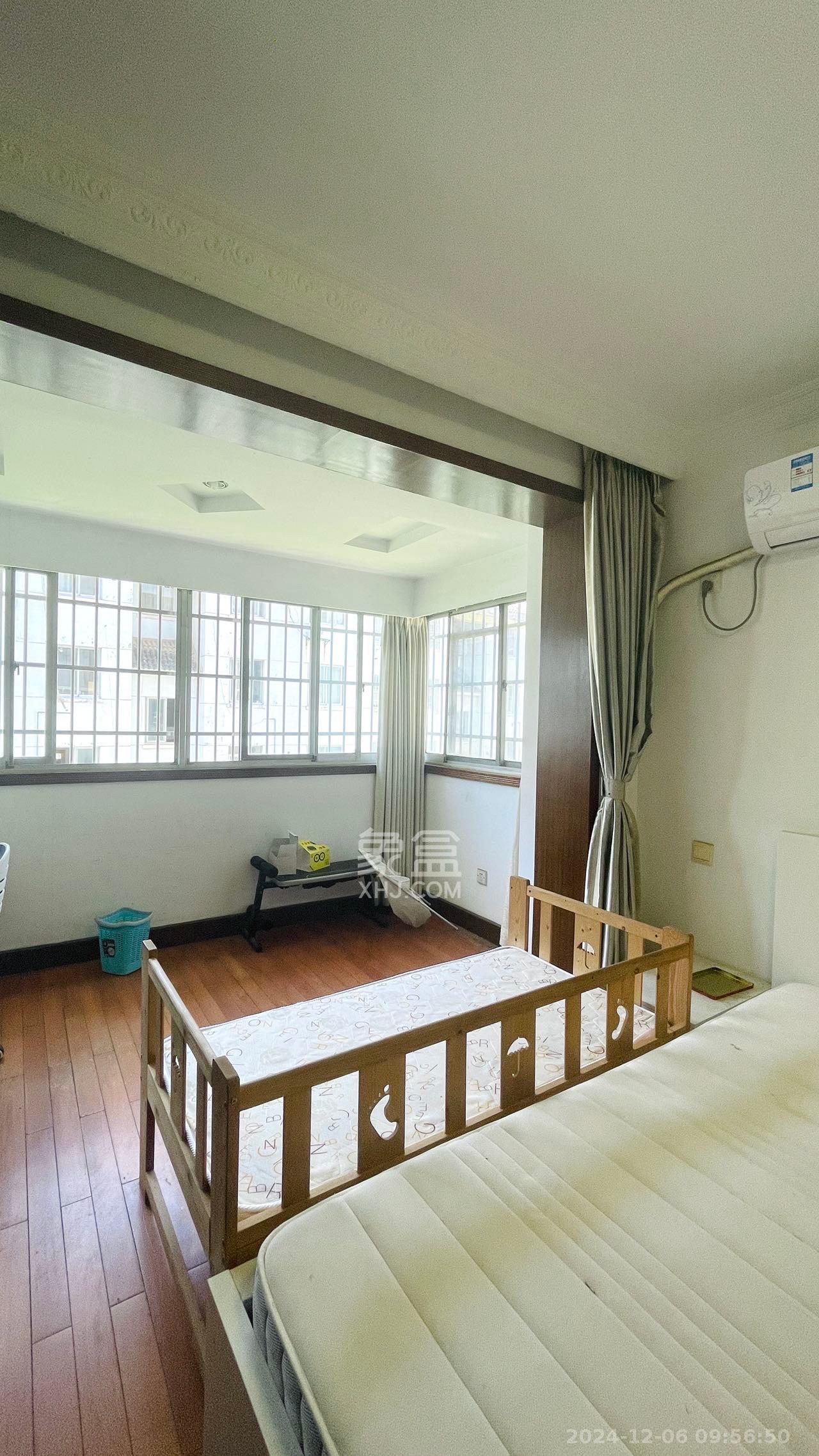 咸嘉新村嘉兴苑  3室2厅2卫   2600.00元/月室内图