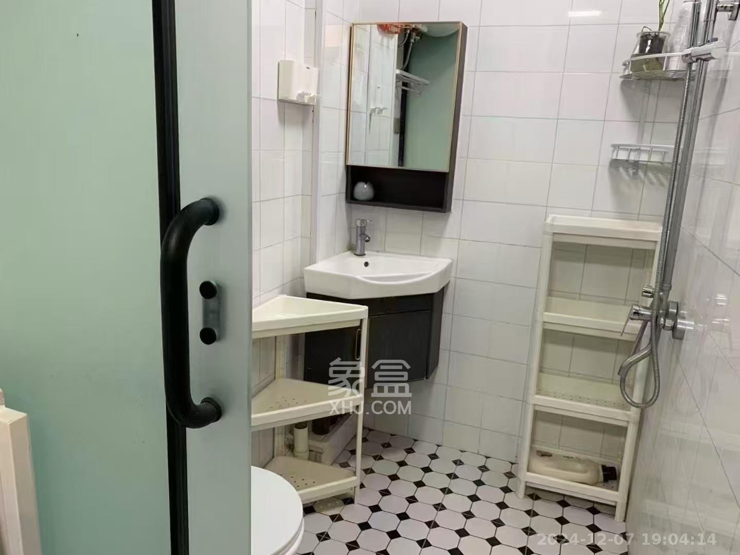 福天藏郡院子 3室2厅1卫 2000.0元/月 福天藏郡院子 3室2厅1卫 2000.0元/月室内图