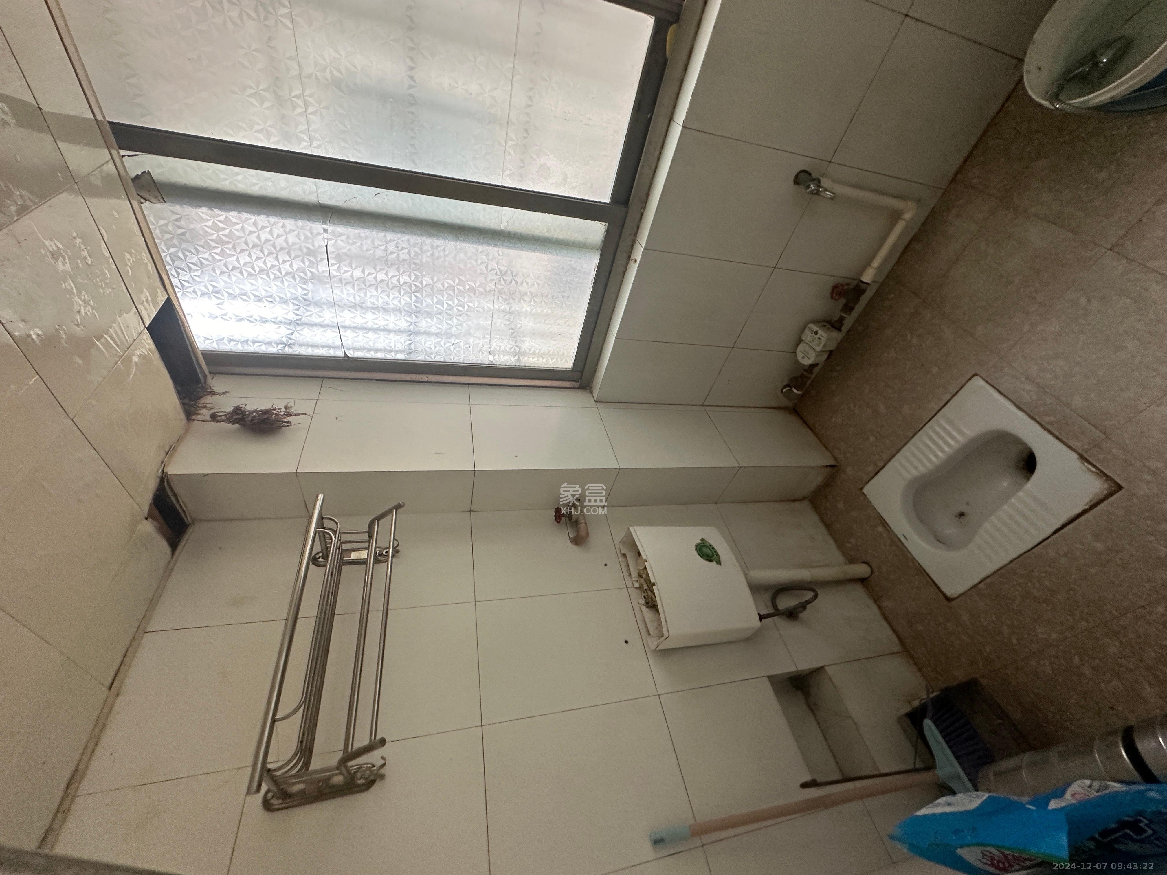 聚福园  3室2厅2卫    3000.0元/月室内图