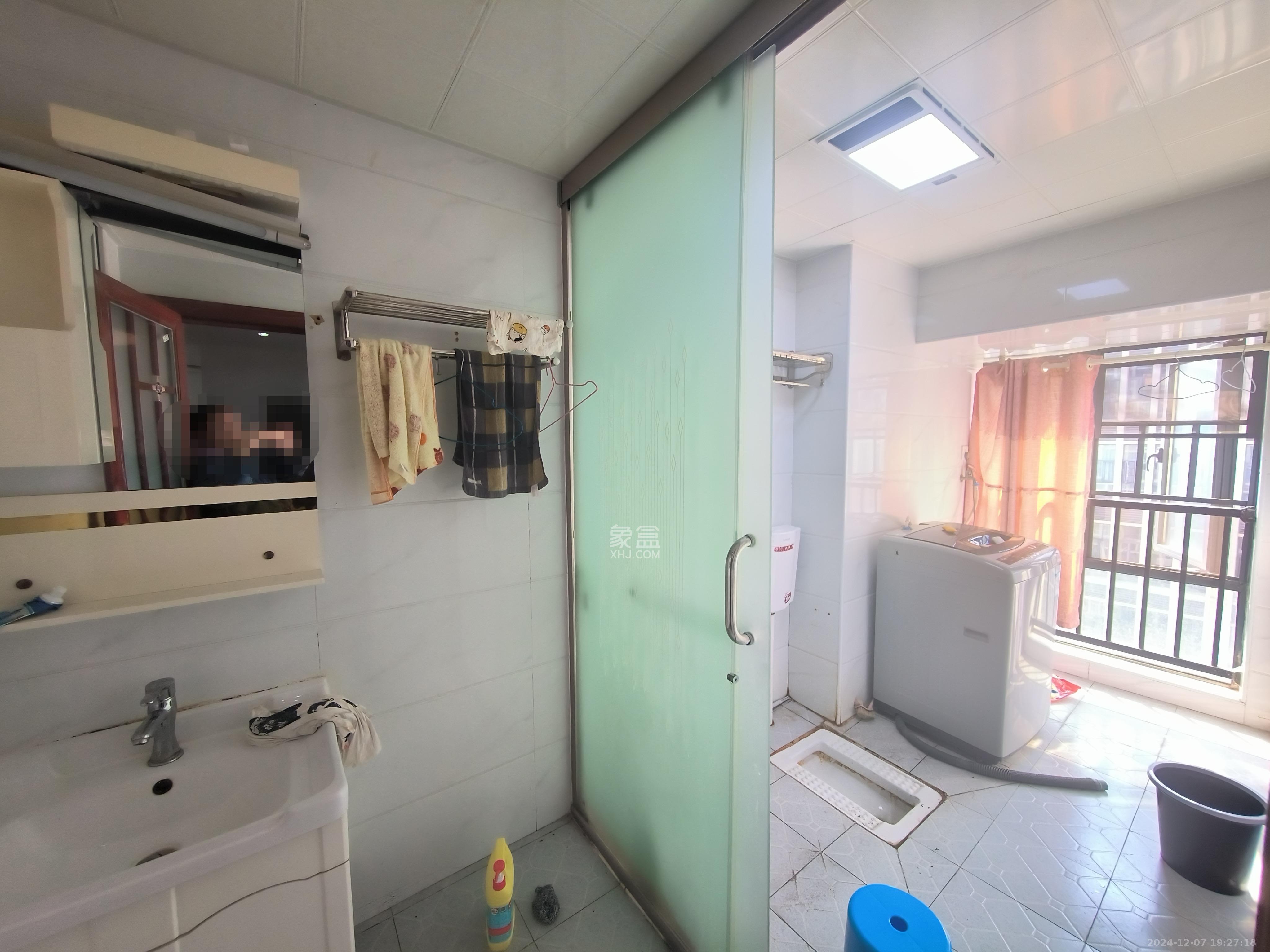 创世纪广场 2室2厅1卫 2000.0元/月 创世纪广场 2室2厅1卫 2000.0元/月室内图