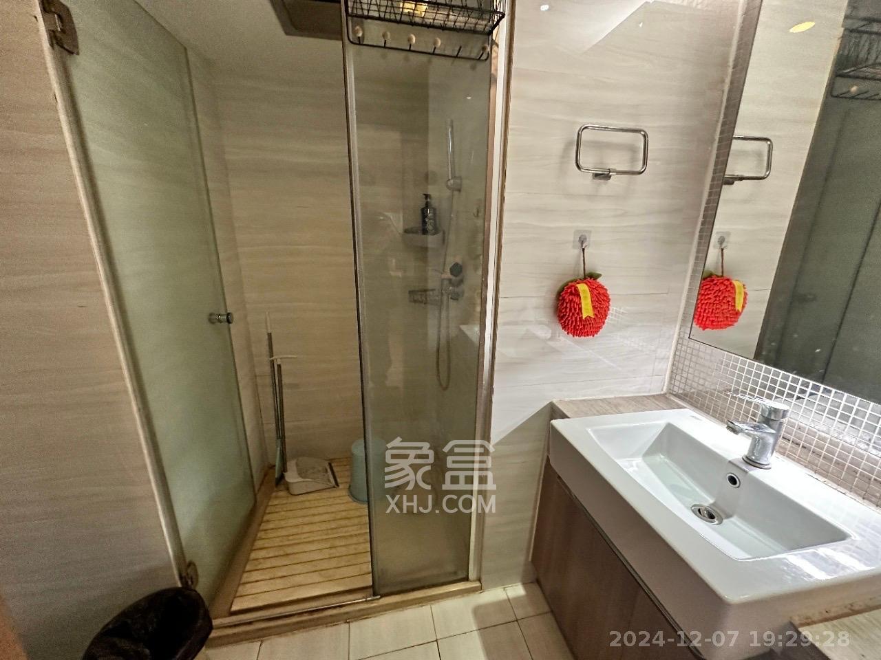 创世纪广场 1室1厅1卫 1300.0元/月 创世纪广场 1室1厅1卫 1300.0元/月室内图