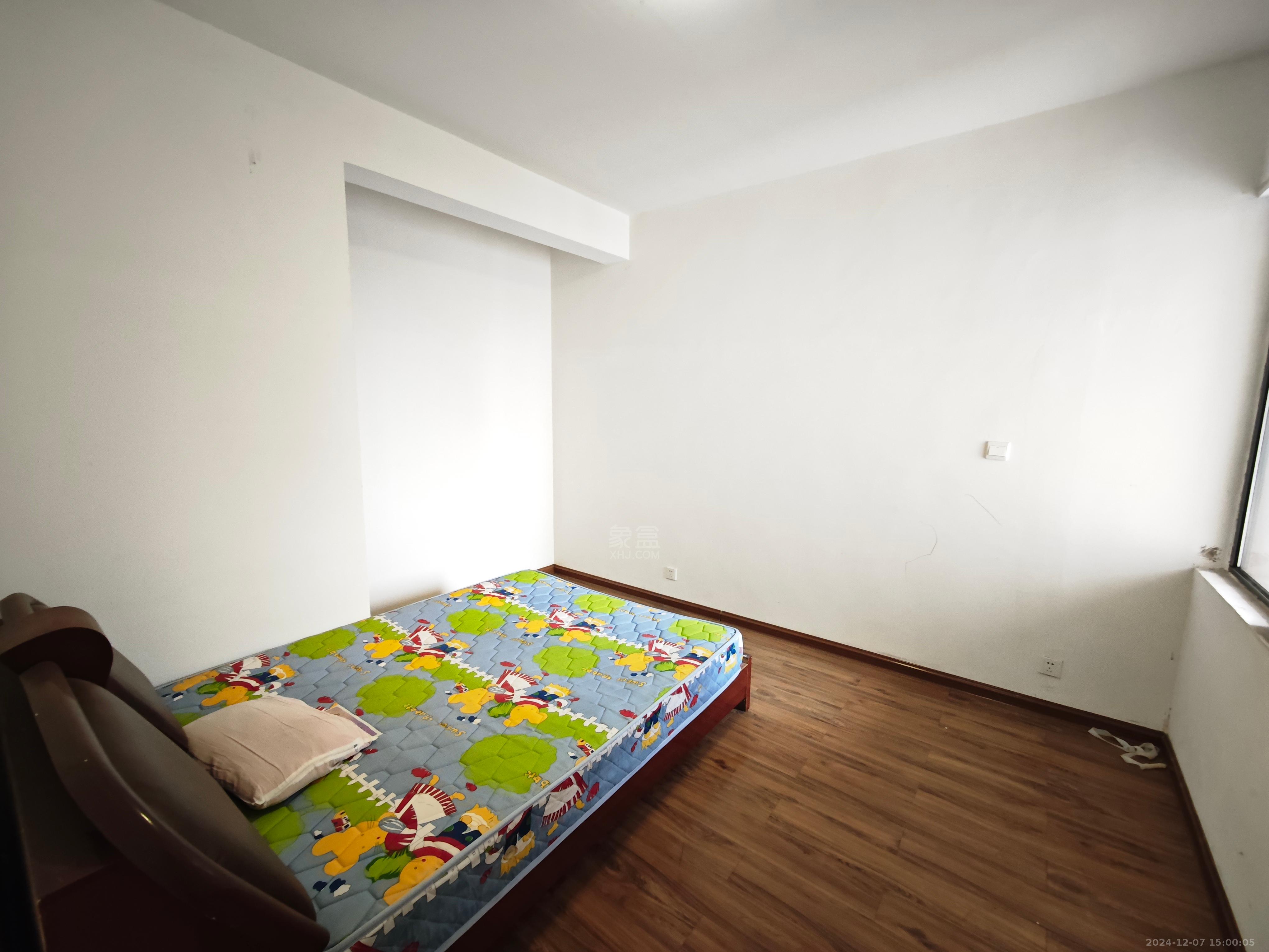 山水印象  2室2厅1卫    1500.0元/月 山水印象  2室2厅1卫    1500.0元/月室内图