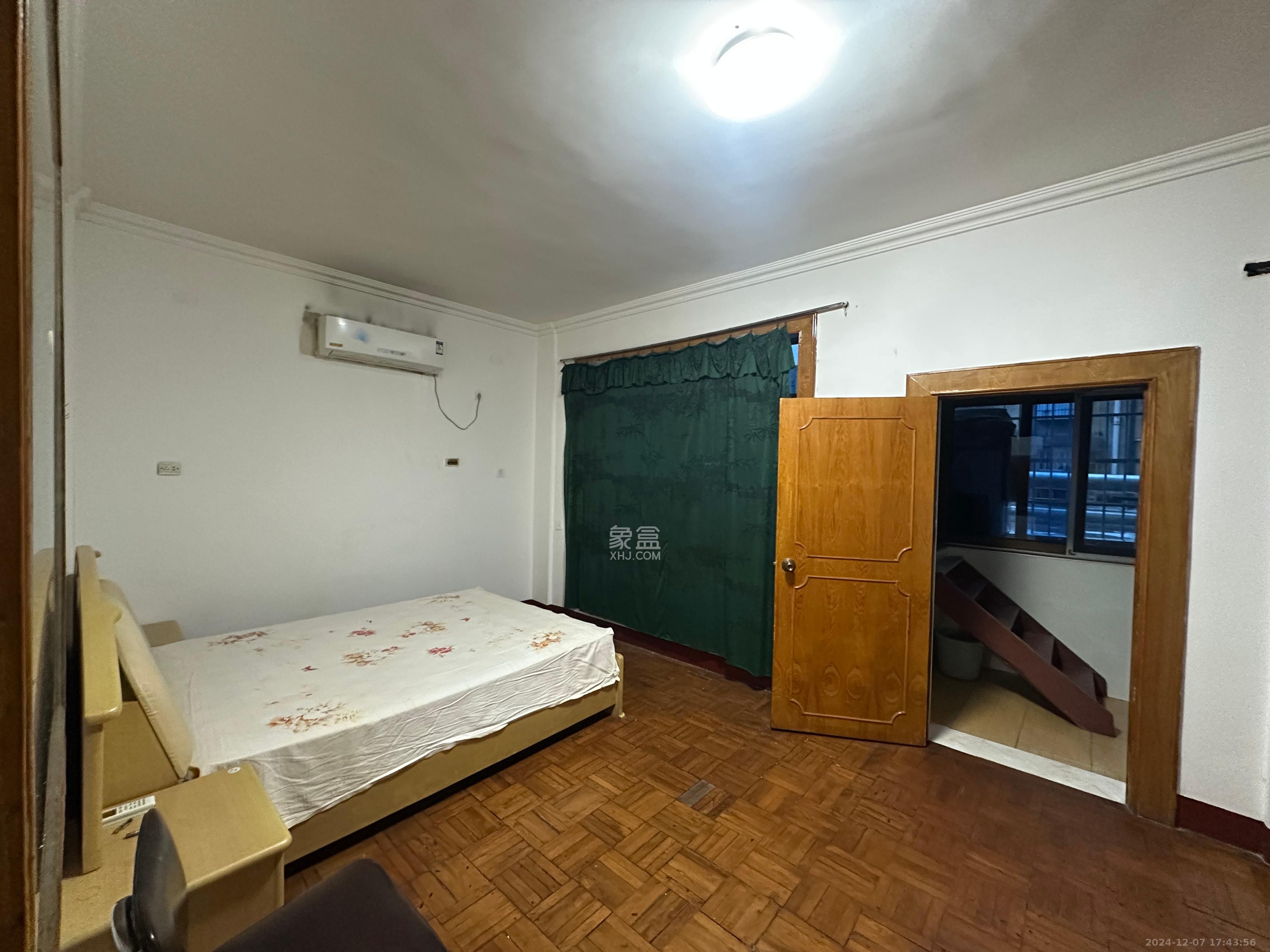 湘农桥社区 2室1厅1卫 2200.0元/月 湘农桥社区 2室1厅1卫 2200.0元/月室内图