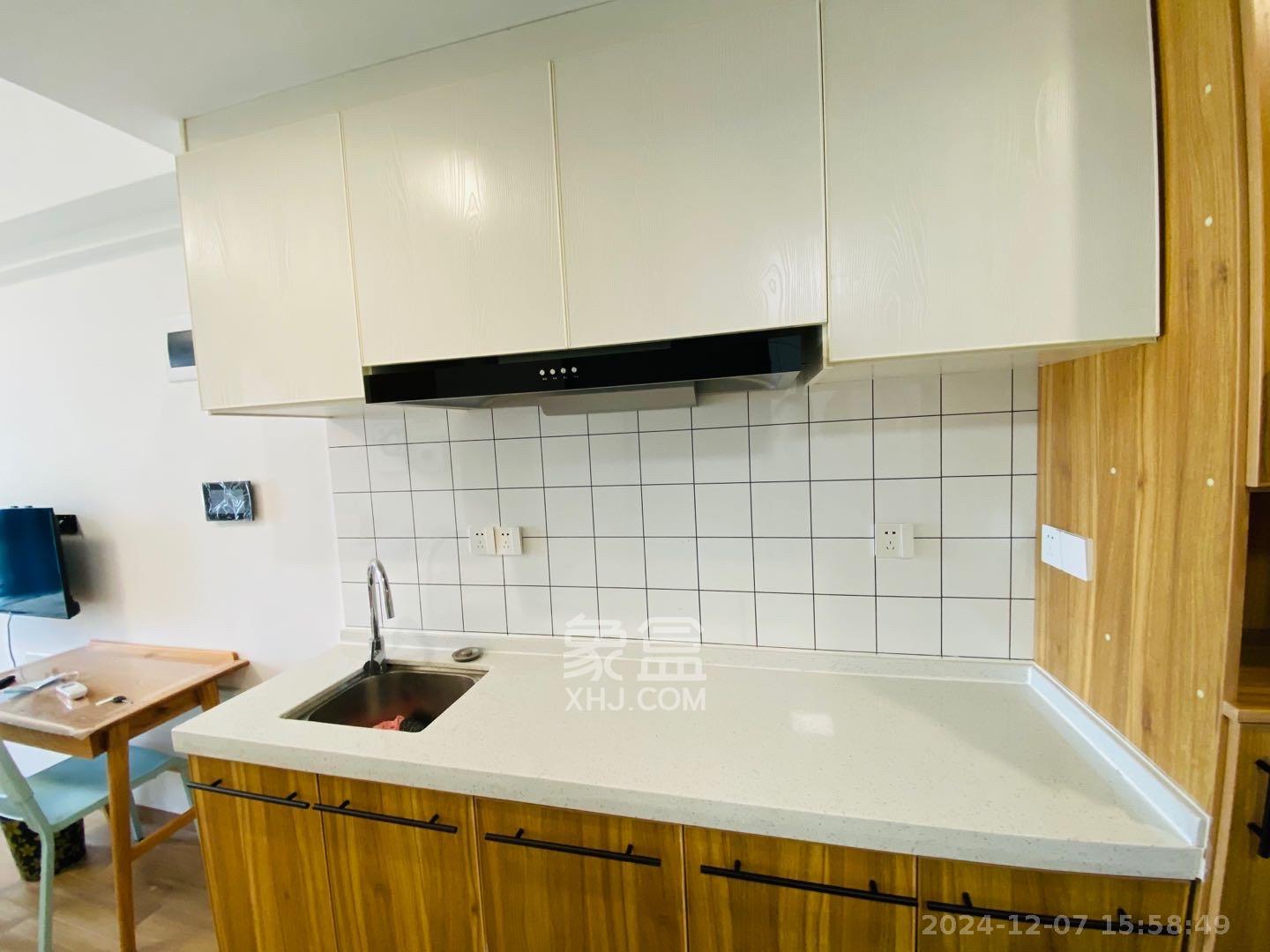 复地星光天地  1室0厅0卫    1800.0元/月室内图