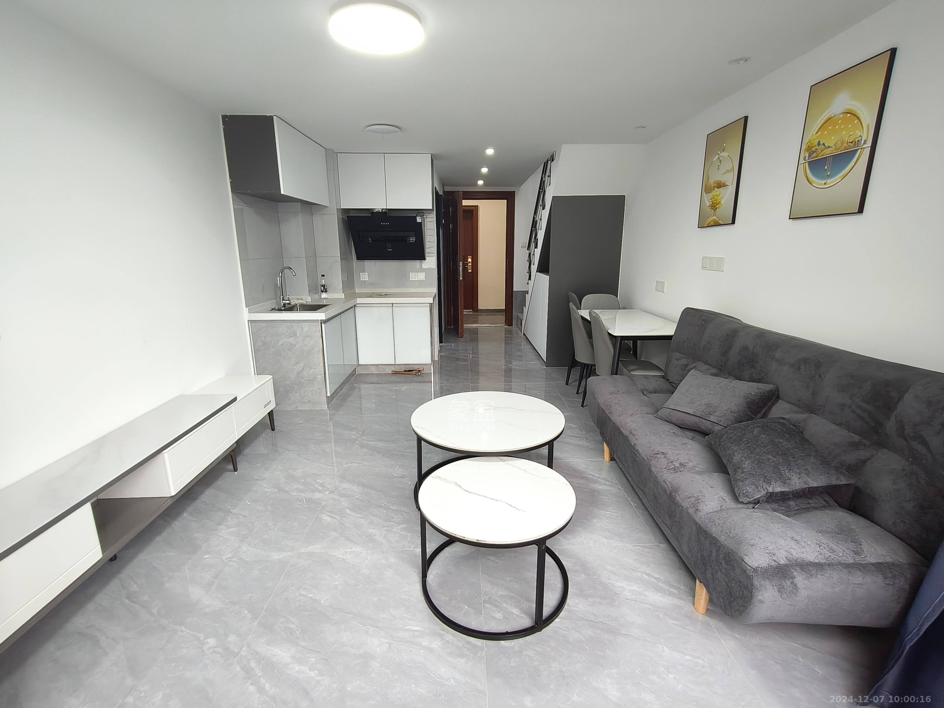 碧桂园星荟  1室1厅1卫    1300.0元/月 碧桂园星荟  1室1厅1卫    1300.0元/月室内图