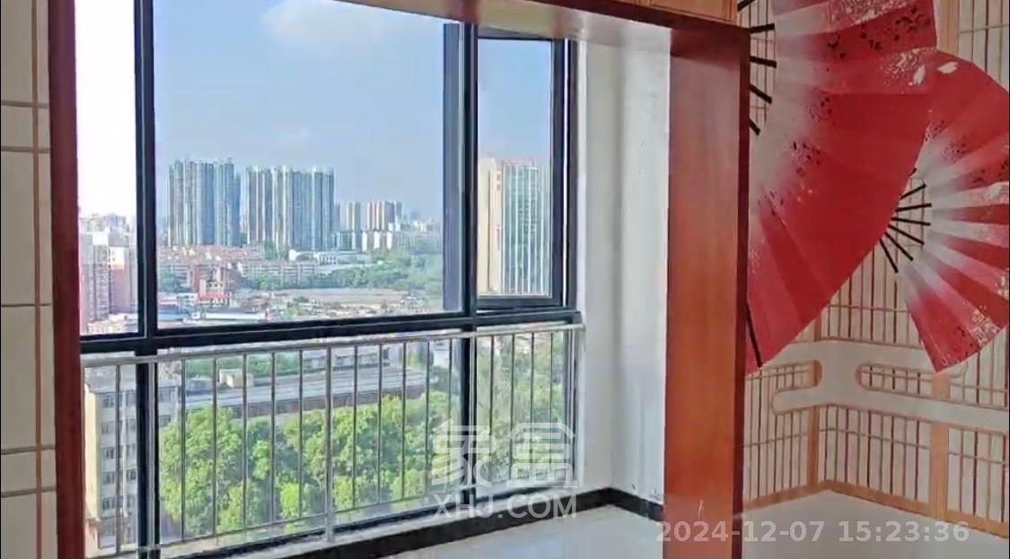 德思勤城市广场(宝格丽公寓) 3室1厅1卫 2500.0元/月 德思勤城市广场(宝格丽公寓) 3室1厅1卫 2500.0元/月室内图