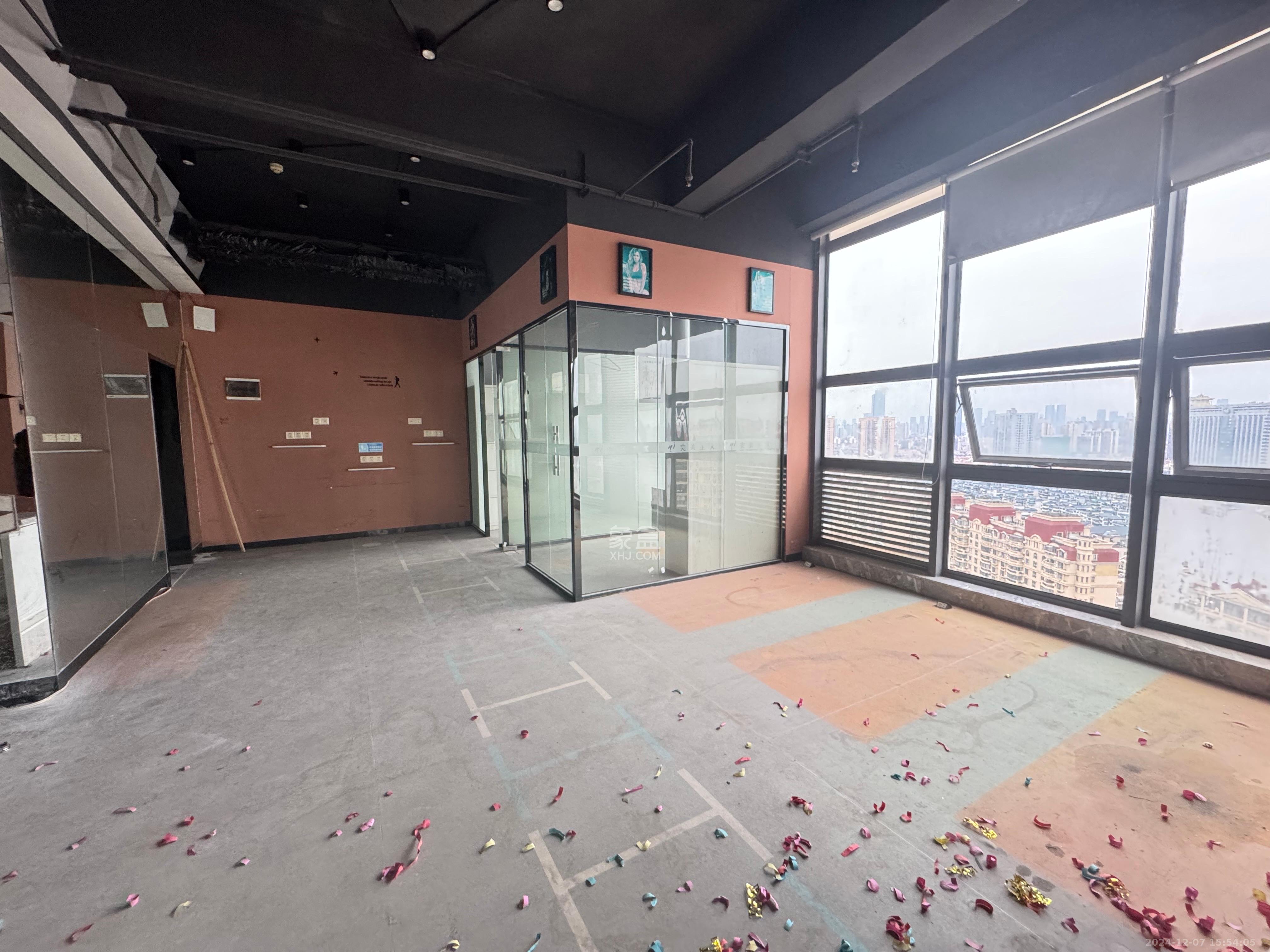 年华世嘉酒店（原：延年世嘉酒店）  3室2厅1卫   4500.00元/月室内图