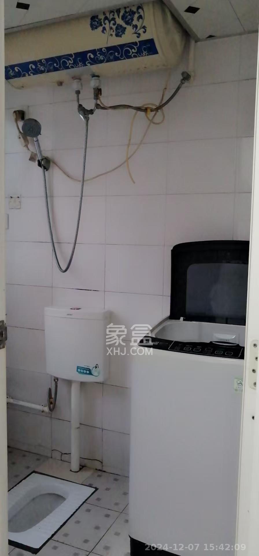 泉塘小区 2室2厅1卫 1000.0元/月 泉塘小区 2室2厅1卫 1000.0元/月室内图