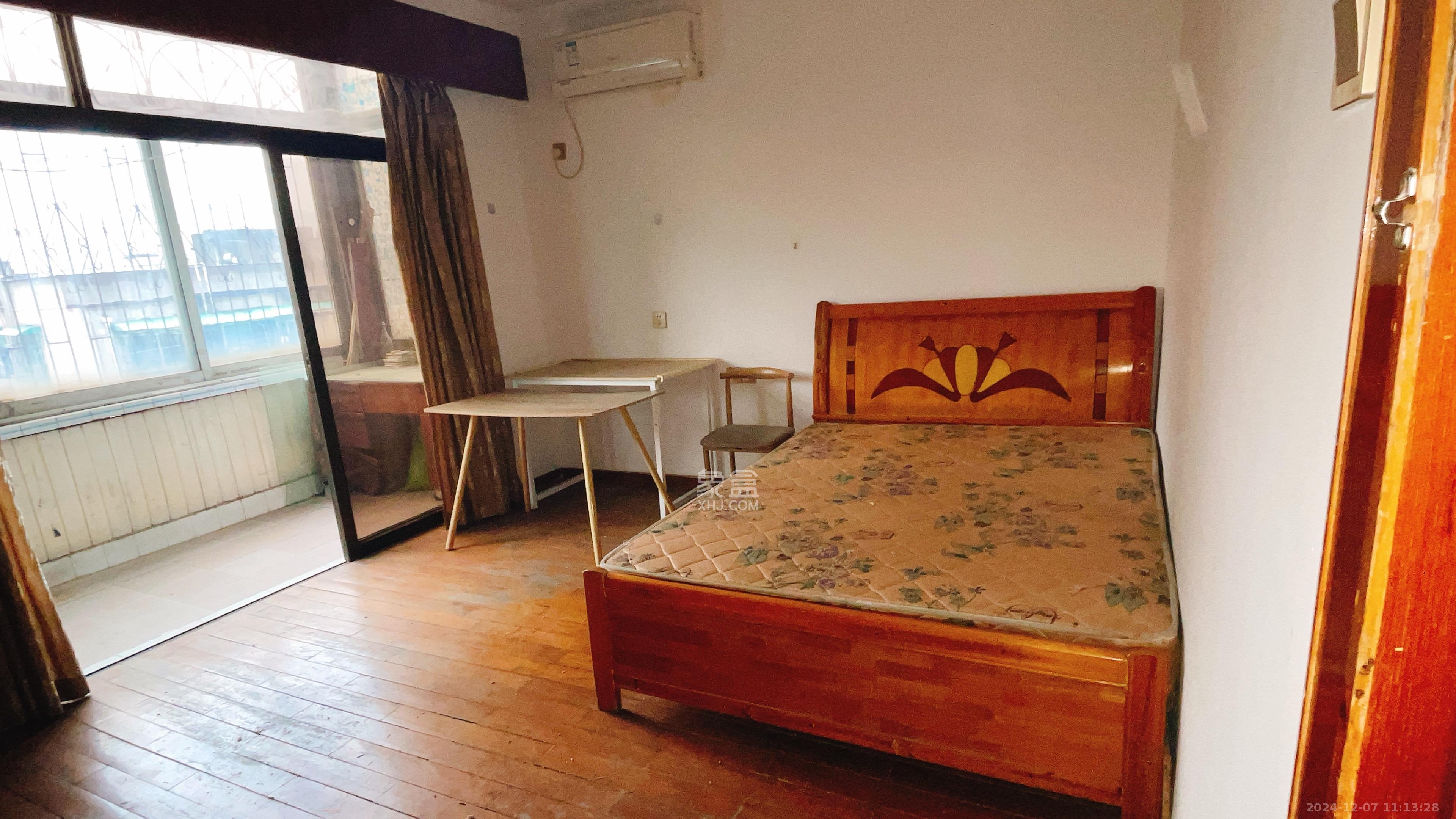 戥子桥散盘  3室1厅1卫    1800.0元/月 戥子桥散盘  3室1厅1卫    1800.0元/月室内图