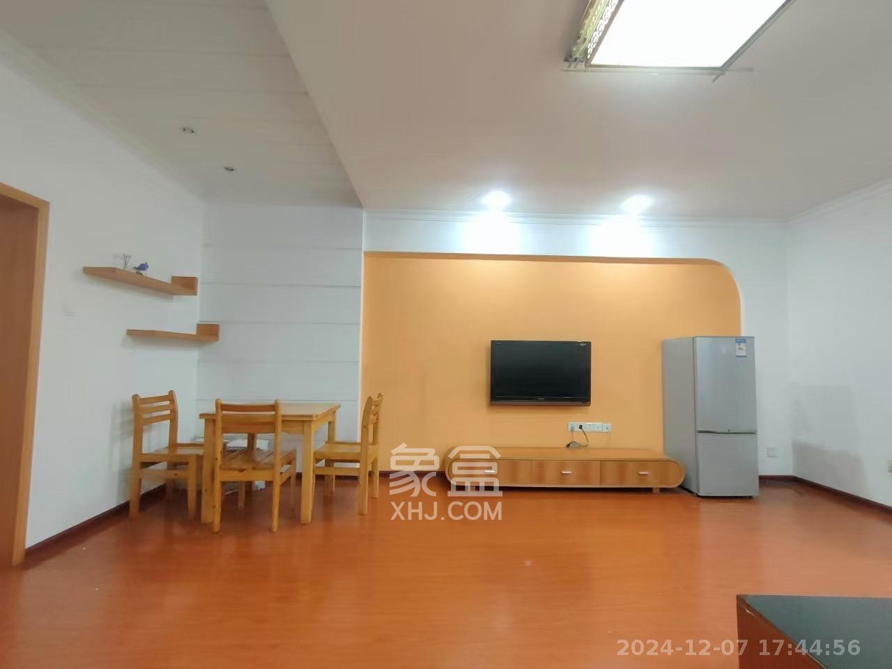 湘绣城  2室2厅1卫    1200.0元/月 湘绣城  2室2厅1卫    1200.0元/月室内图