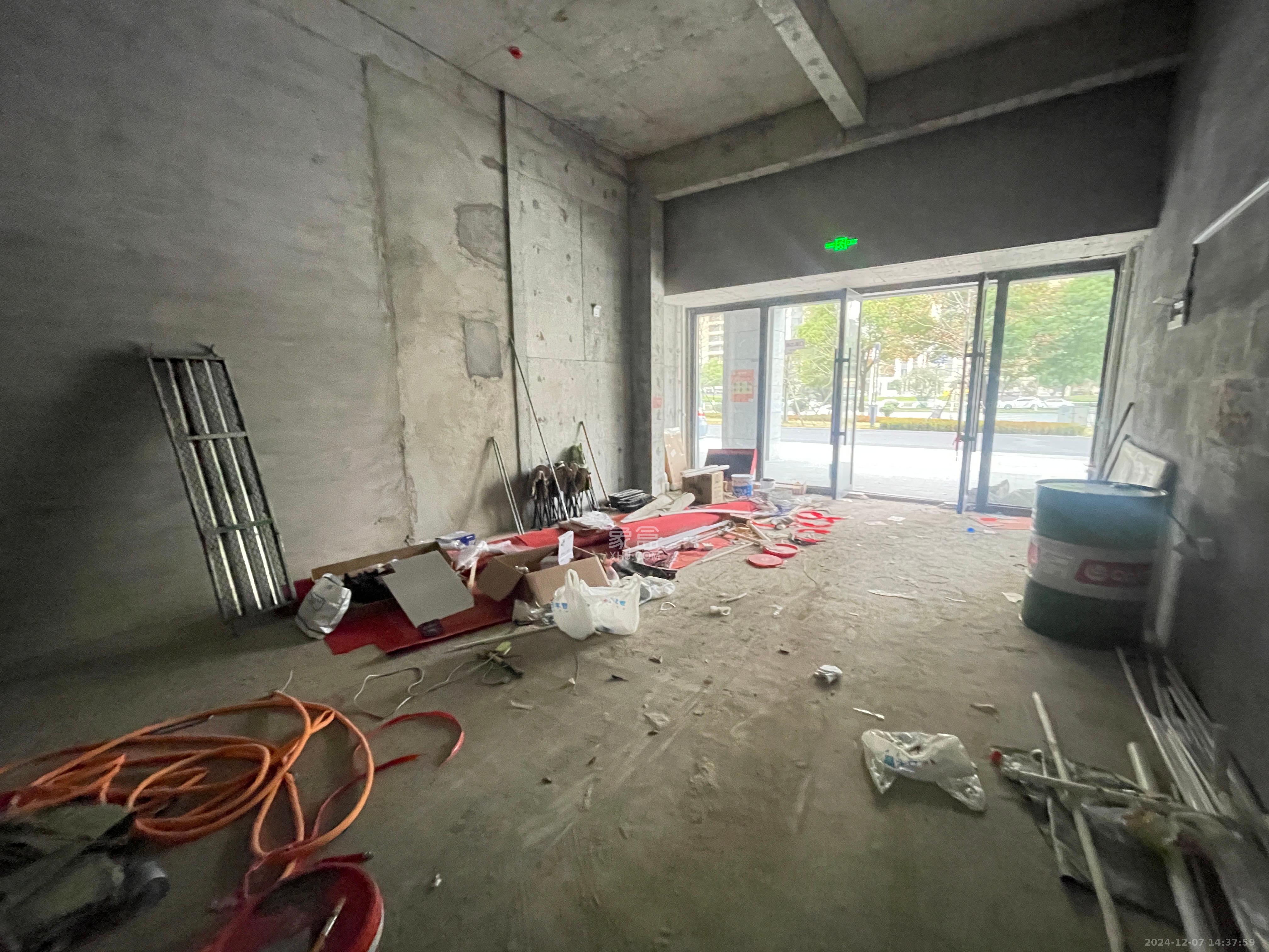 长房东旭国际 1室1厅1卫 4000.0元/月 长房东旭国际 1室1厅1卫 4000.0元/月室内图