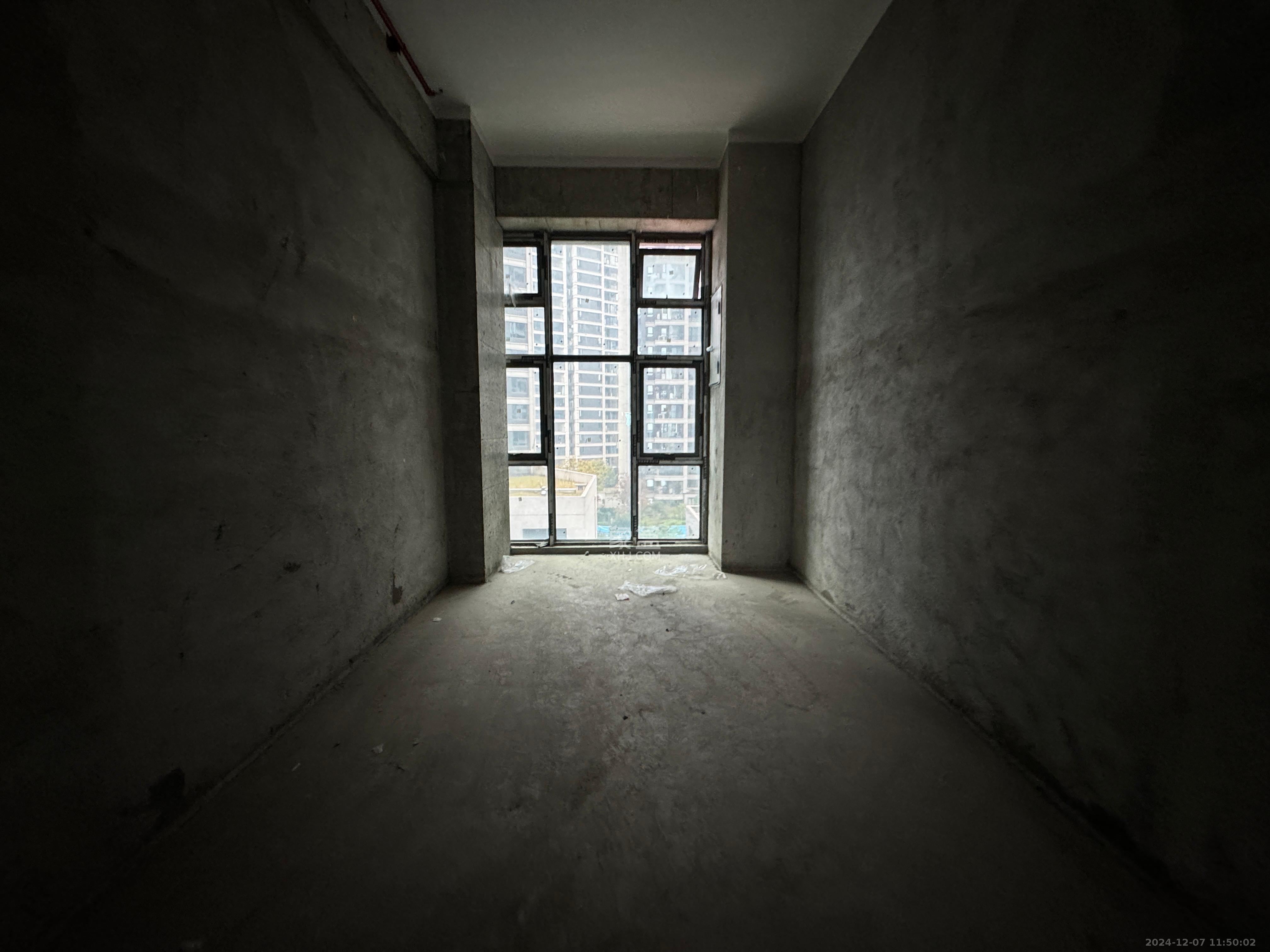 绿地V岛  1室1厅1卫    1200.0元/月 绿地V岛  1室1厅1卫    1200.0元/月室内图