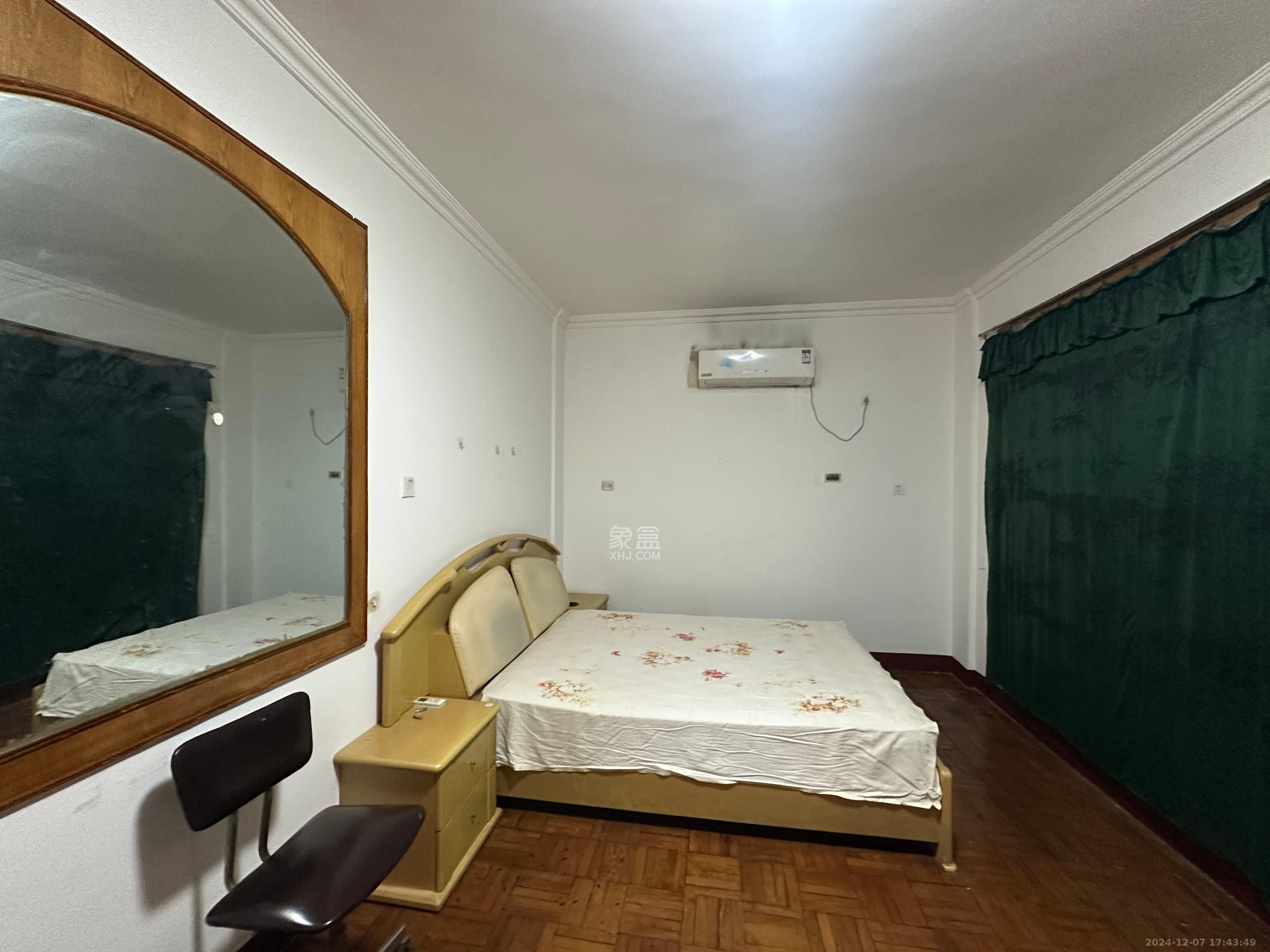 湘农桥社区 2室1厅1卫 2200.0元/月 湘农桥社区 2室1厅1卫 2200.0元/月室内图