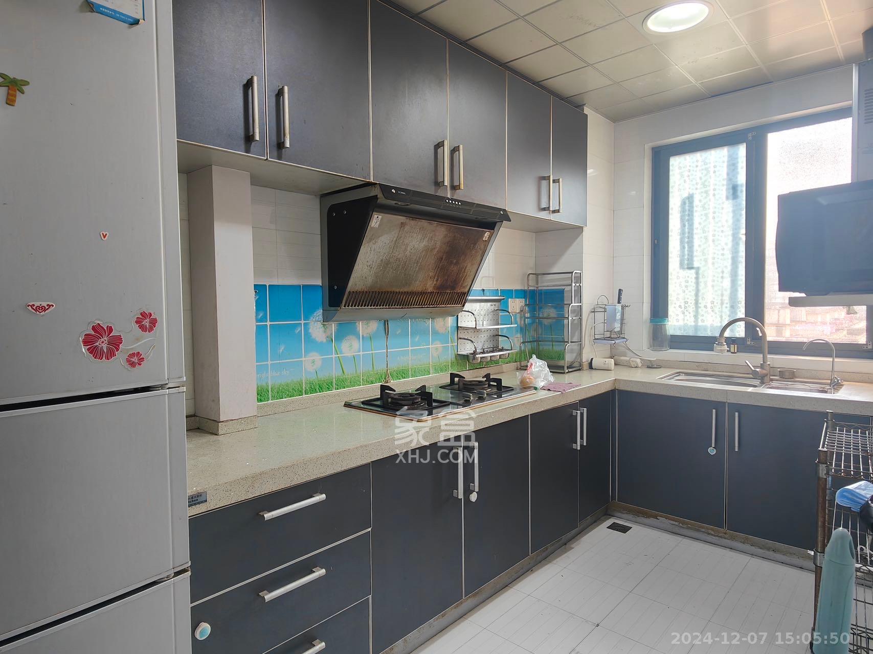 湘江北尚  2室2厅1卫    2900.0元/月室内图