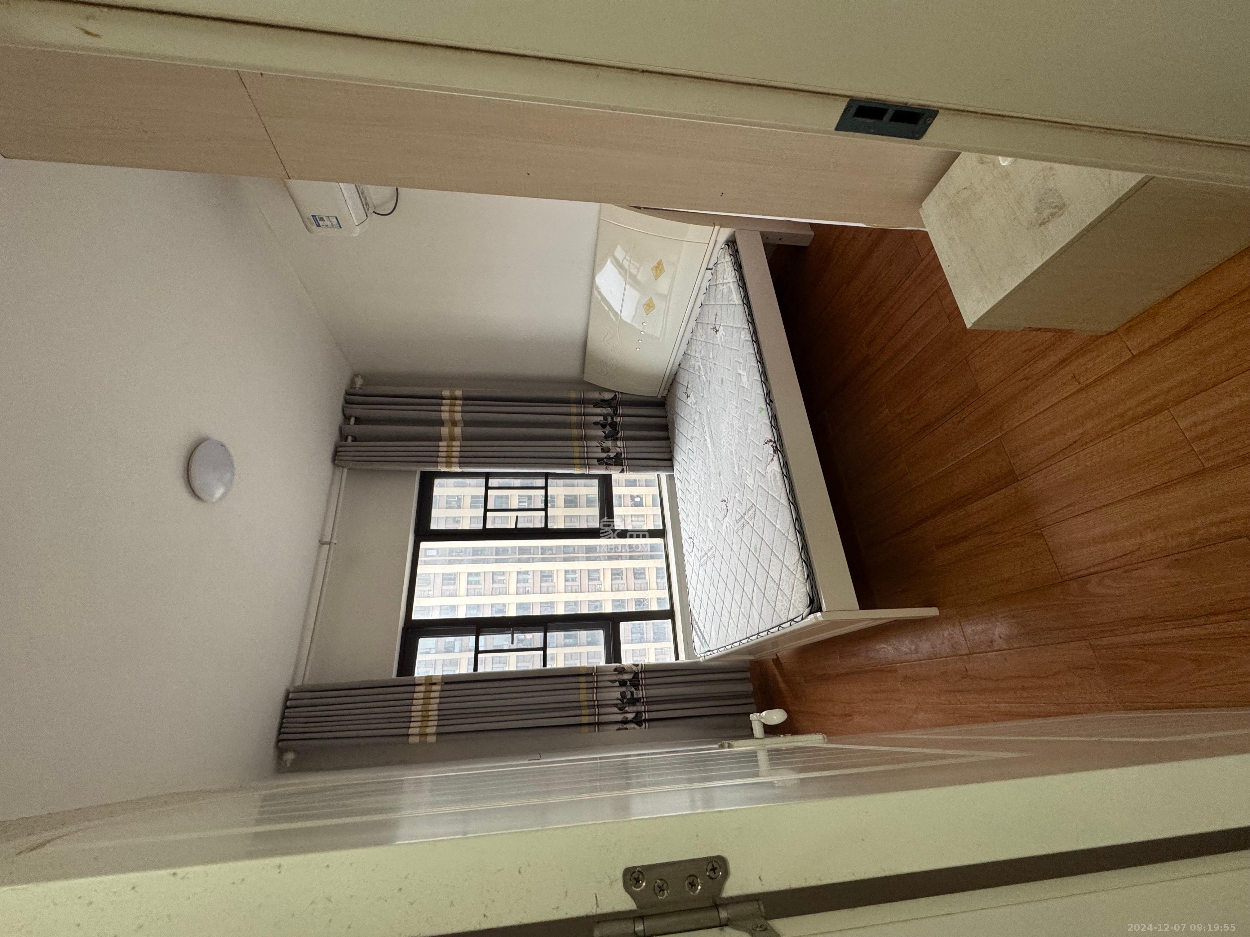 阳光城尚东湾青云苑  4室2厅2卫    2500.0元/月 阳光城尚东湾青云苑  4室2厅2卫    2500.0元/月室内图