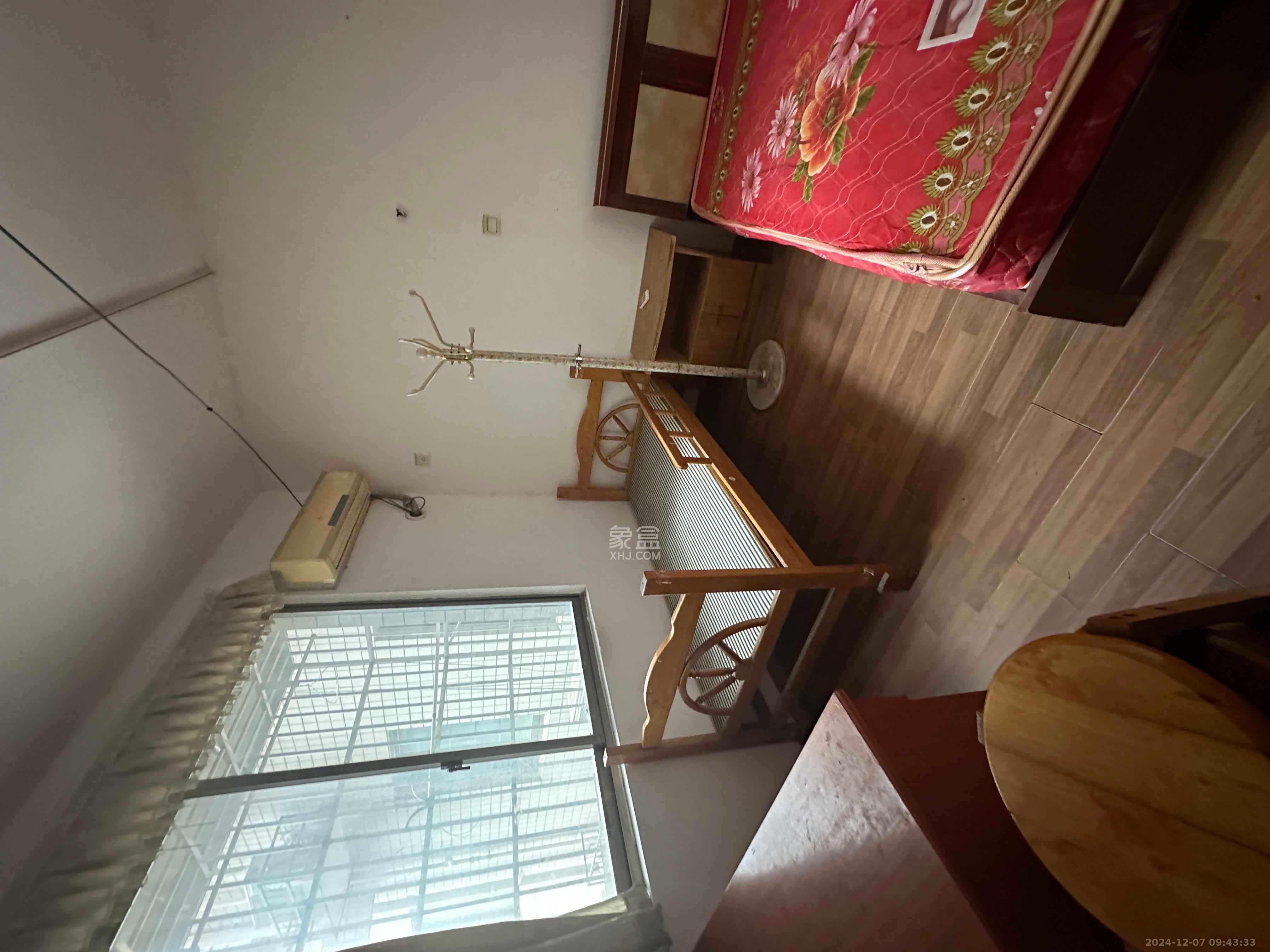 聚福园  3室2厅2卫    3000.0元/月室内图