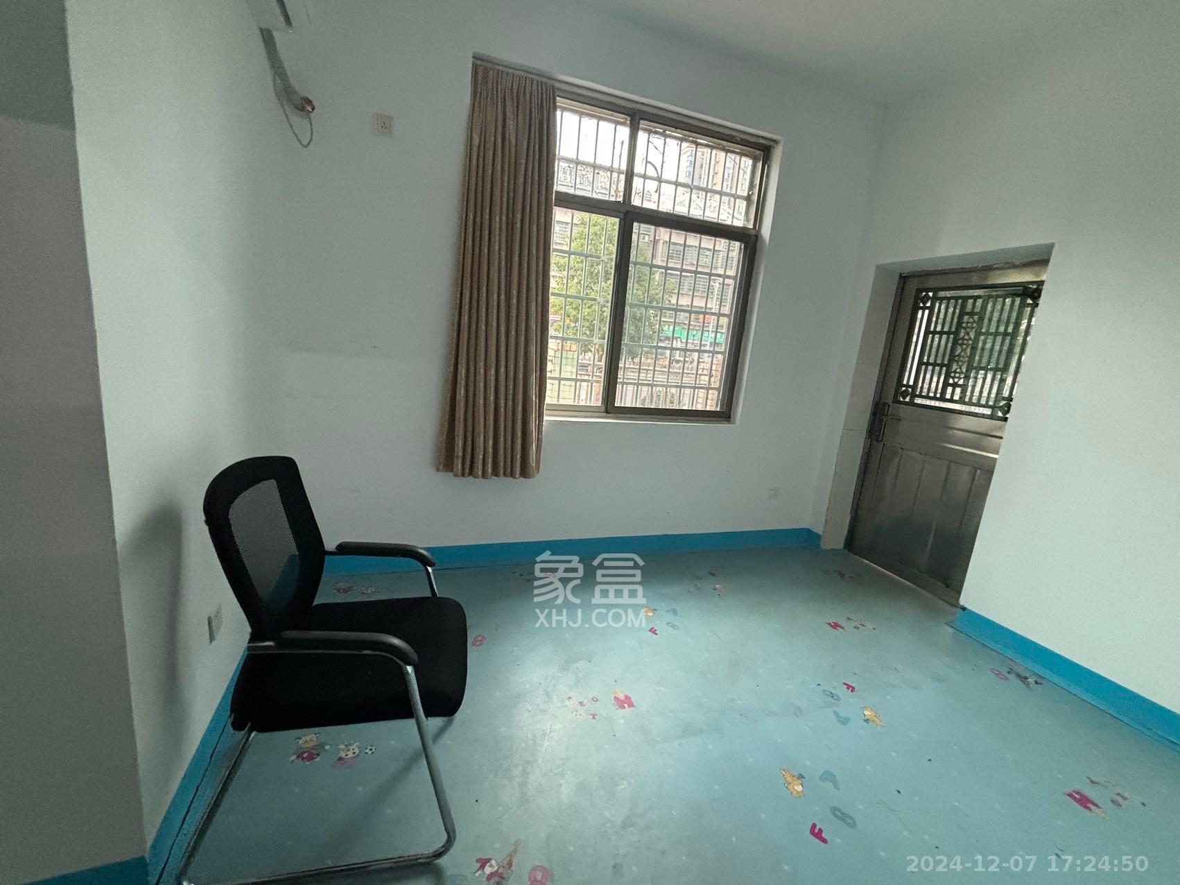 德思勤城市广场(宝格丽公寓) 1室1厅1卫 4500.0元/月 德思勤城市广场(宝格丽公寓) 1室1厅1卫 4500.0元/月室内图