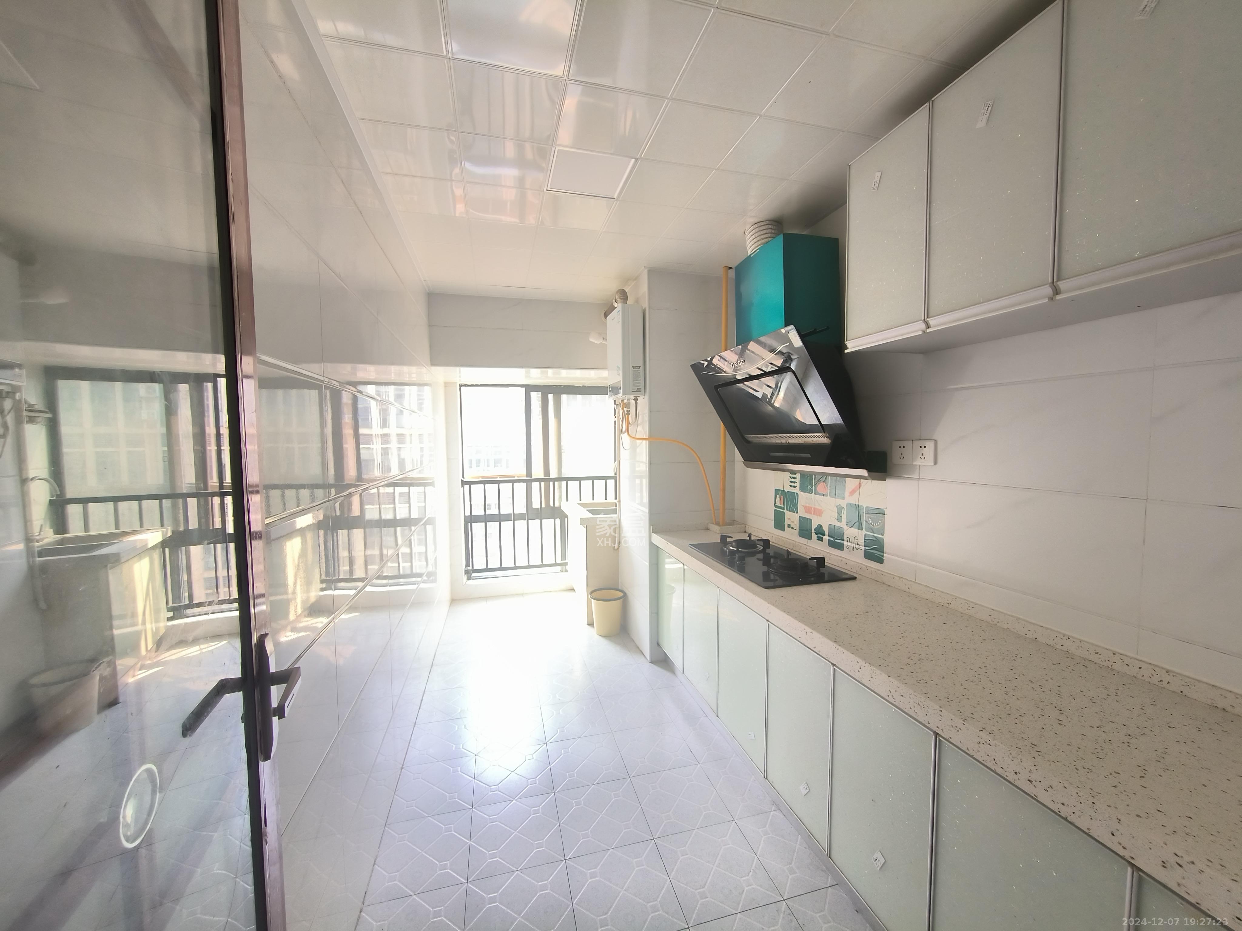 创世纪广场 2室2厅1卫 2000.0元/月 创世纪广场 2室2厅1卫 2000.0元/月室内图