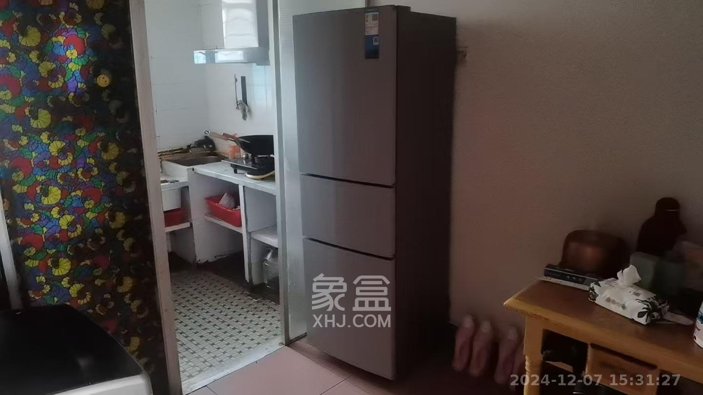 粮贸大厦  2室1厅1卫   2000.00元/月室内图