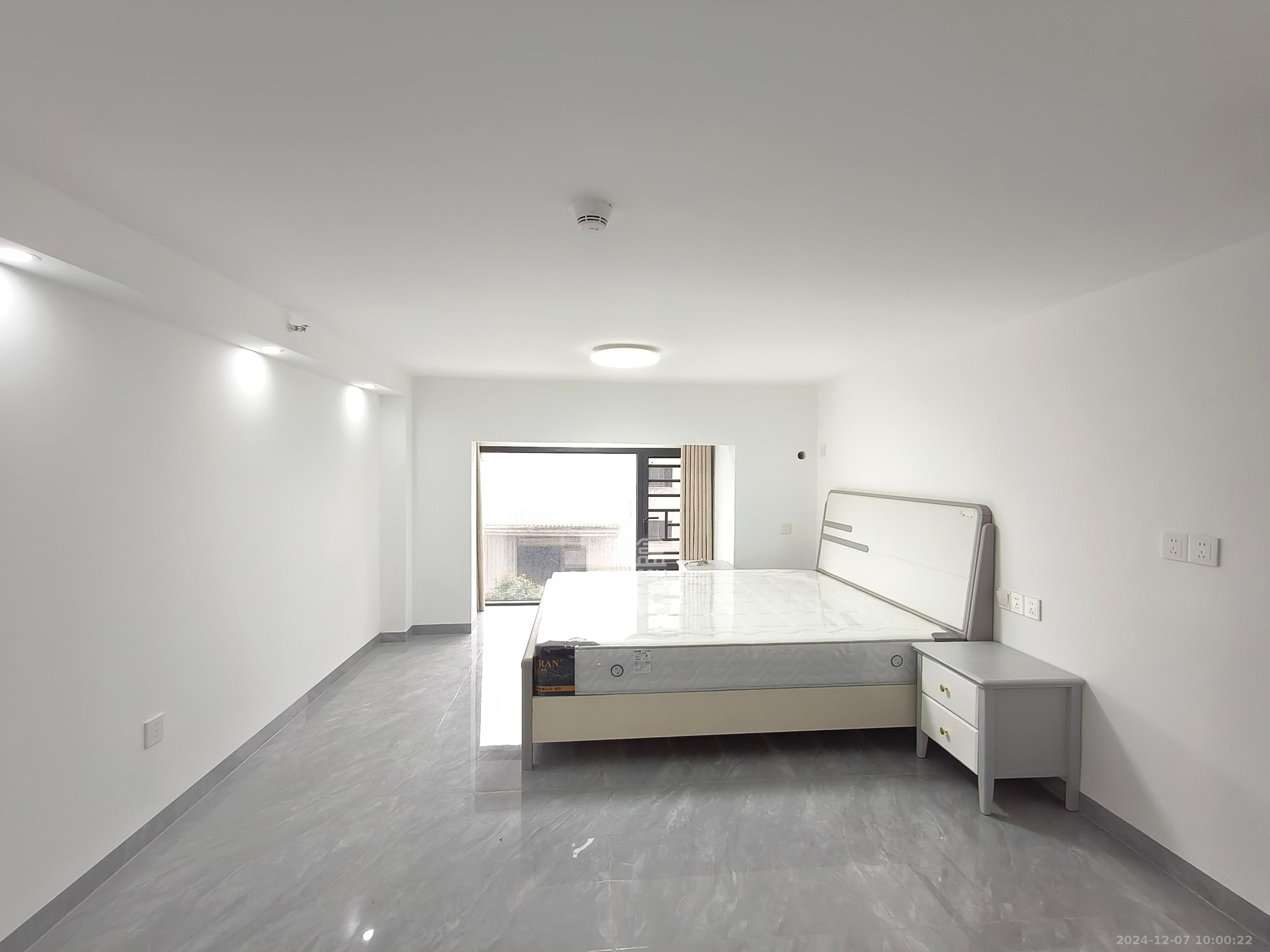 碧桂园星荟  1室1厅1卫    1300.0元/月 碧桂园星荟  1室1厅1卫    1300.0元/月室内图