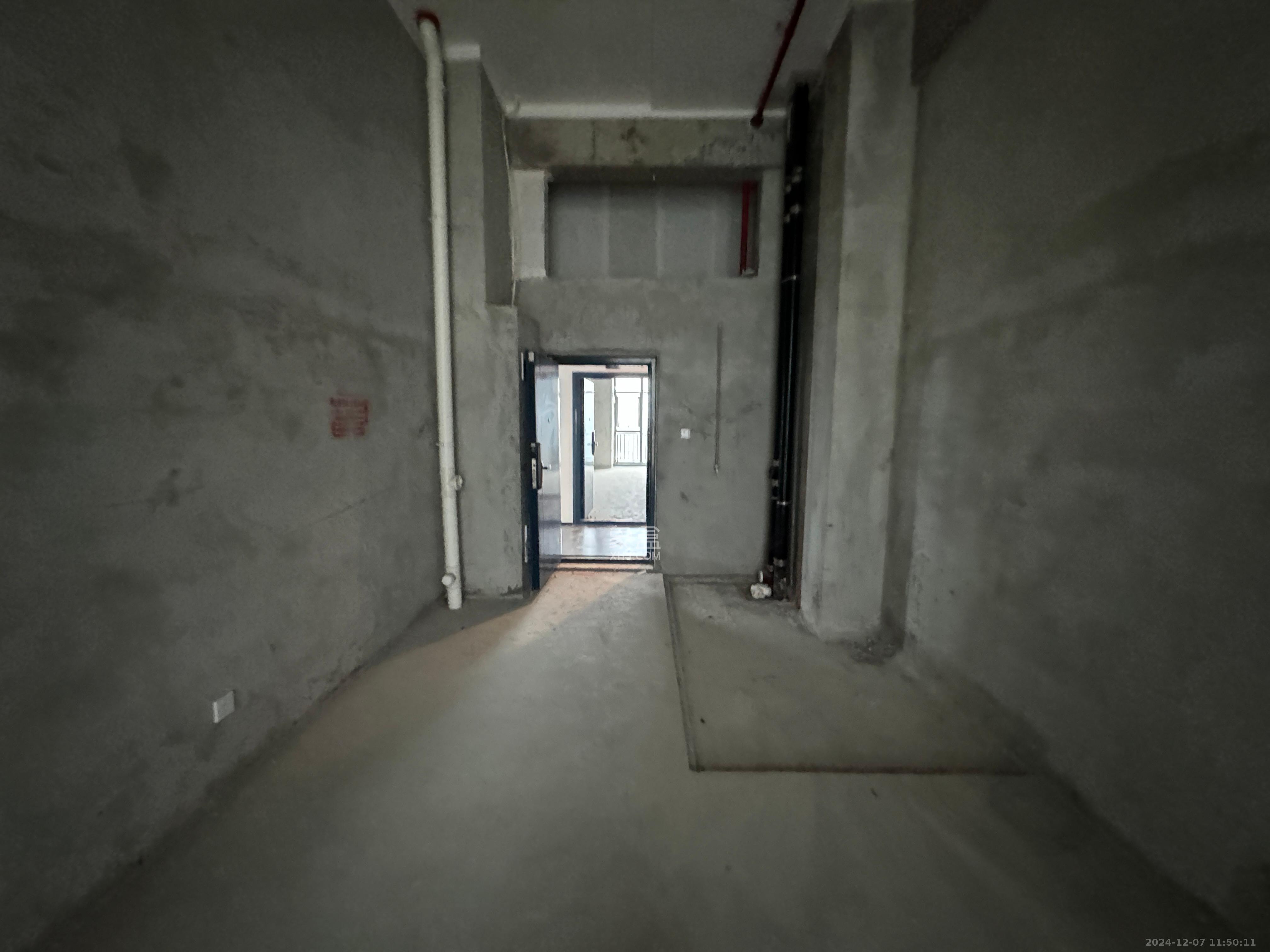 绿地V岛  1室1厅1卫    1200.0元/月 绿地V岛  1室1厅1卫    1200.0元/月室内图