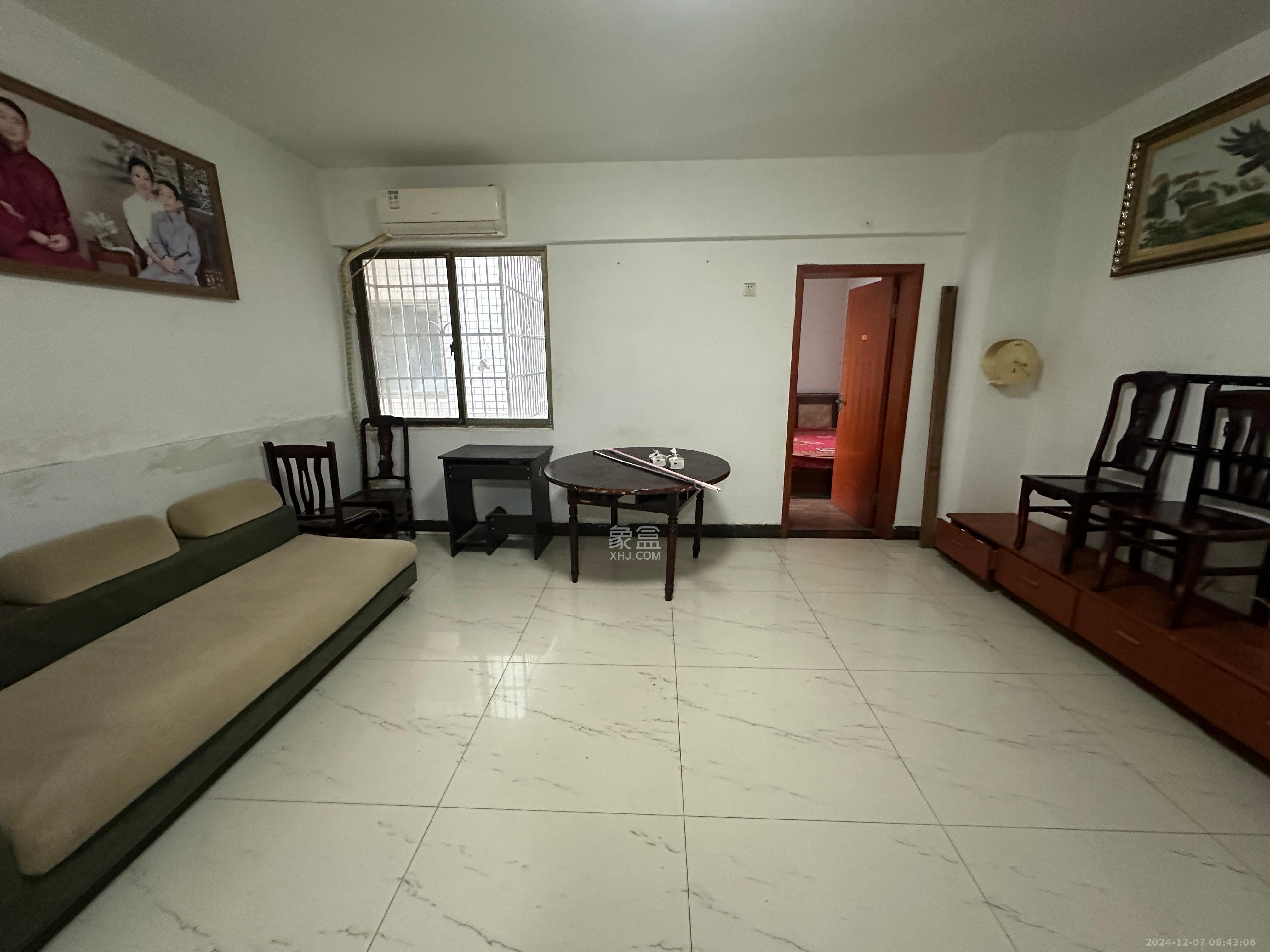 聚福园 3室2厅2卫 3000.0元/月 聚福园 3室2厅2卫 3000.0元/月室内图