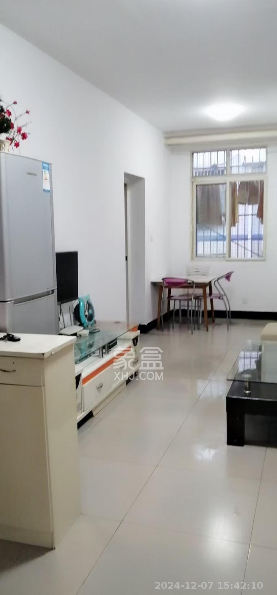 泉塘小区 2室2厅1卫 1000.0元/月 泉塘小区 2室2厅1卫 1000.0元/月室内图