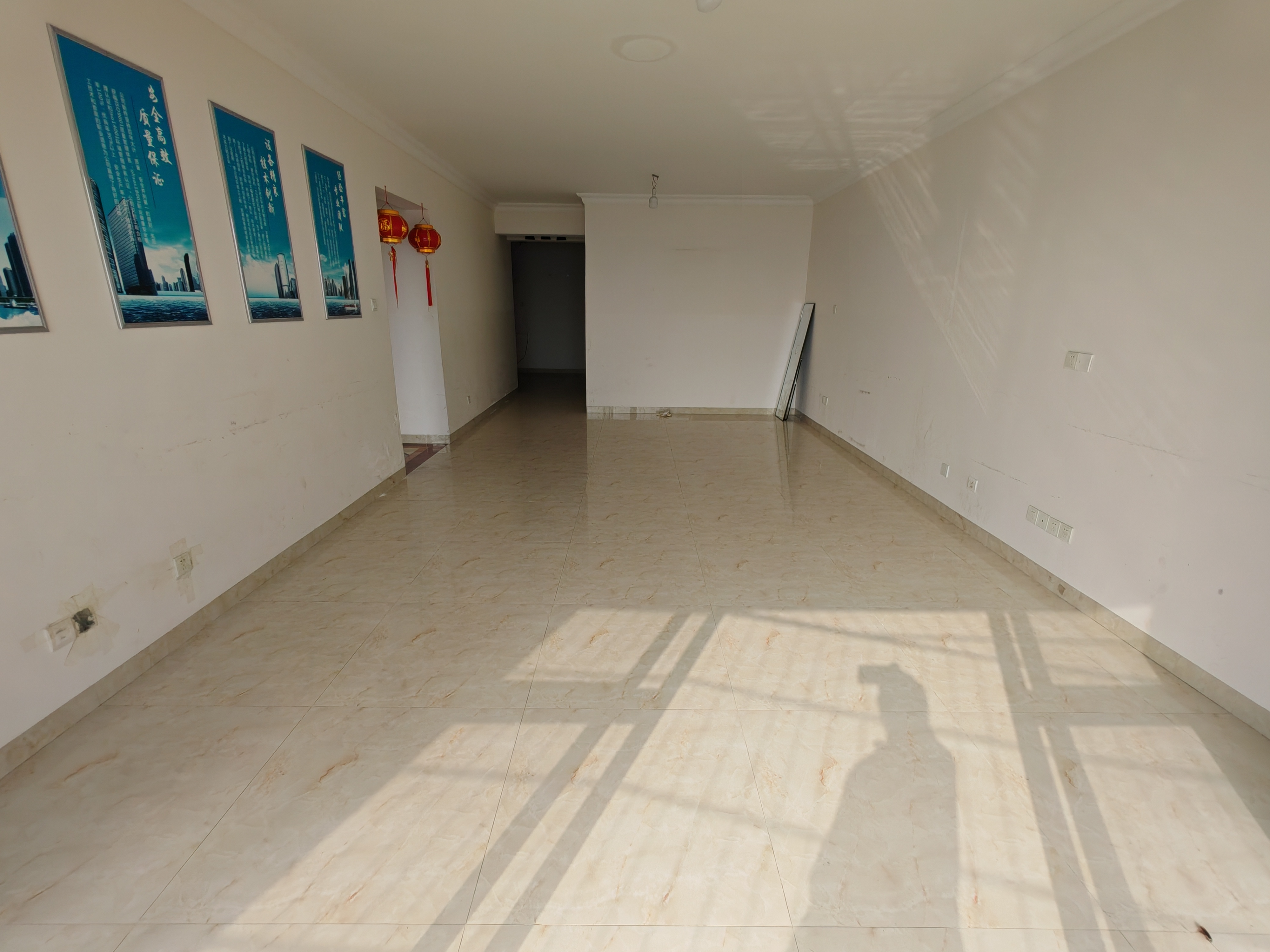 和风江岸 3室2厅2卫 3600.0元/月 和风江岸 3室2厅2卫 3600.0元/月室内图