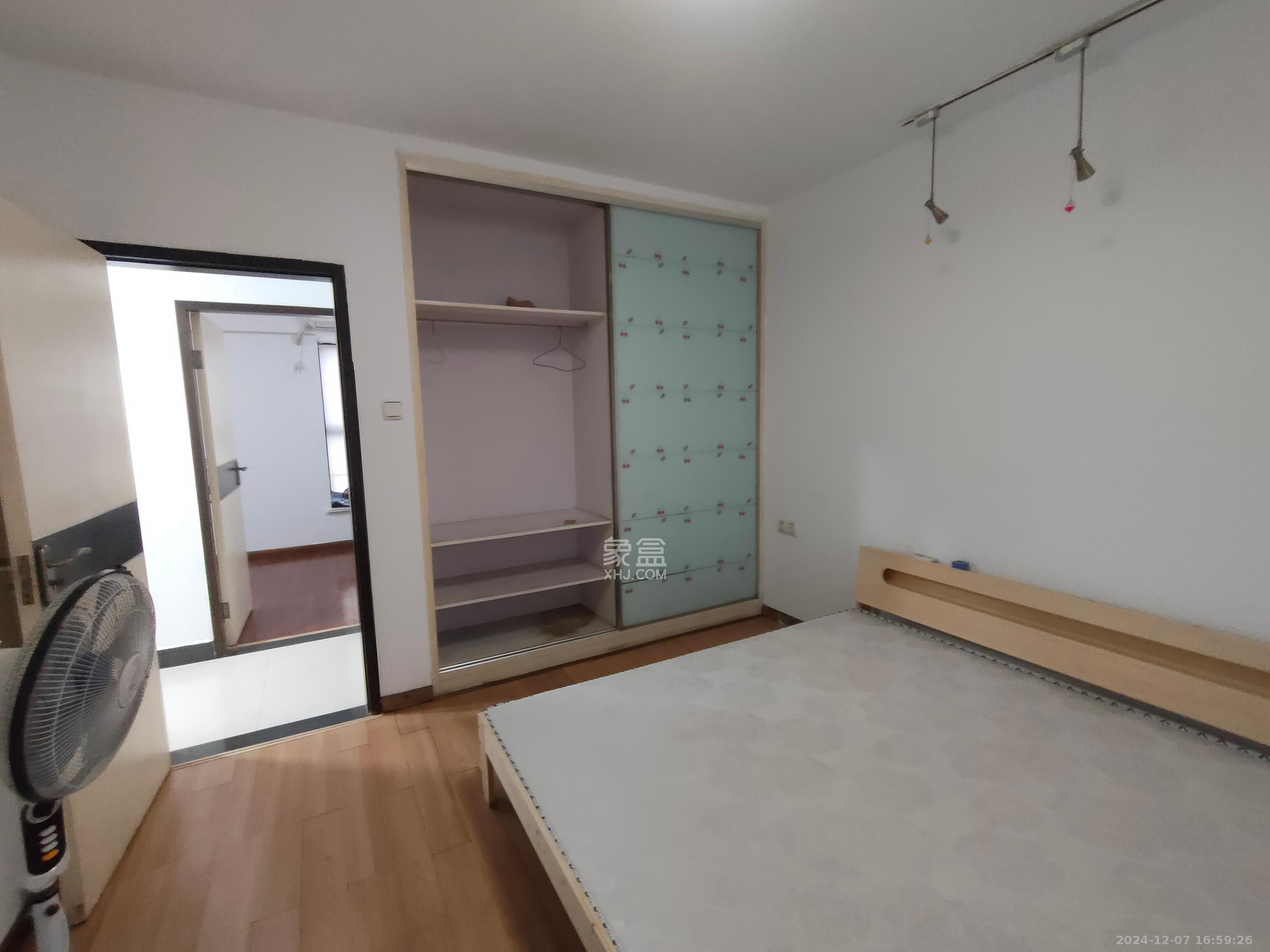 上东印象  3室1厅2卫   3000.00元/月室内图