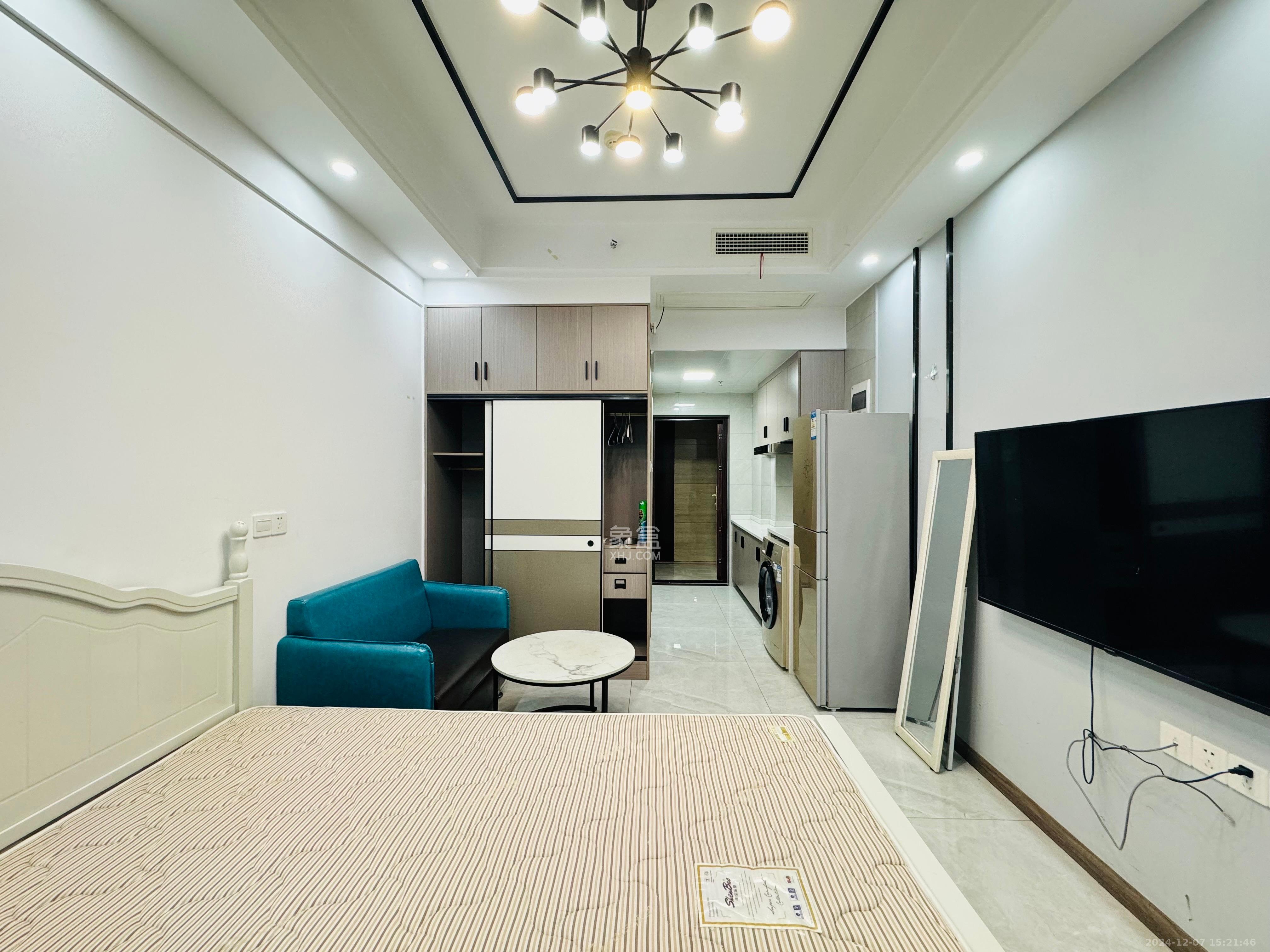 东盈商业广场(华泉城市广场) 1室1厅1卫 2300.0元/月 东盈商业广场(华泉城市广场) 1室1厅1卫 2300.0元/月室内图