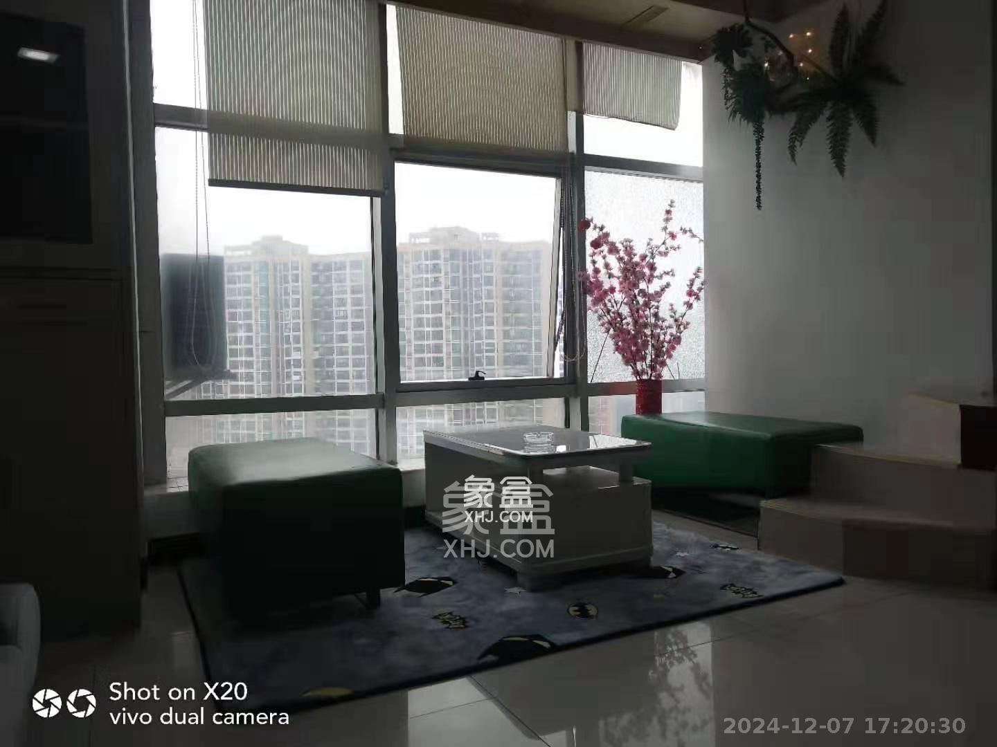 融圣国际  2室1厅2卫    1800.0元/月 融圣国际  2室1厅2卫    1800.0元/月室内图1