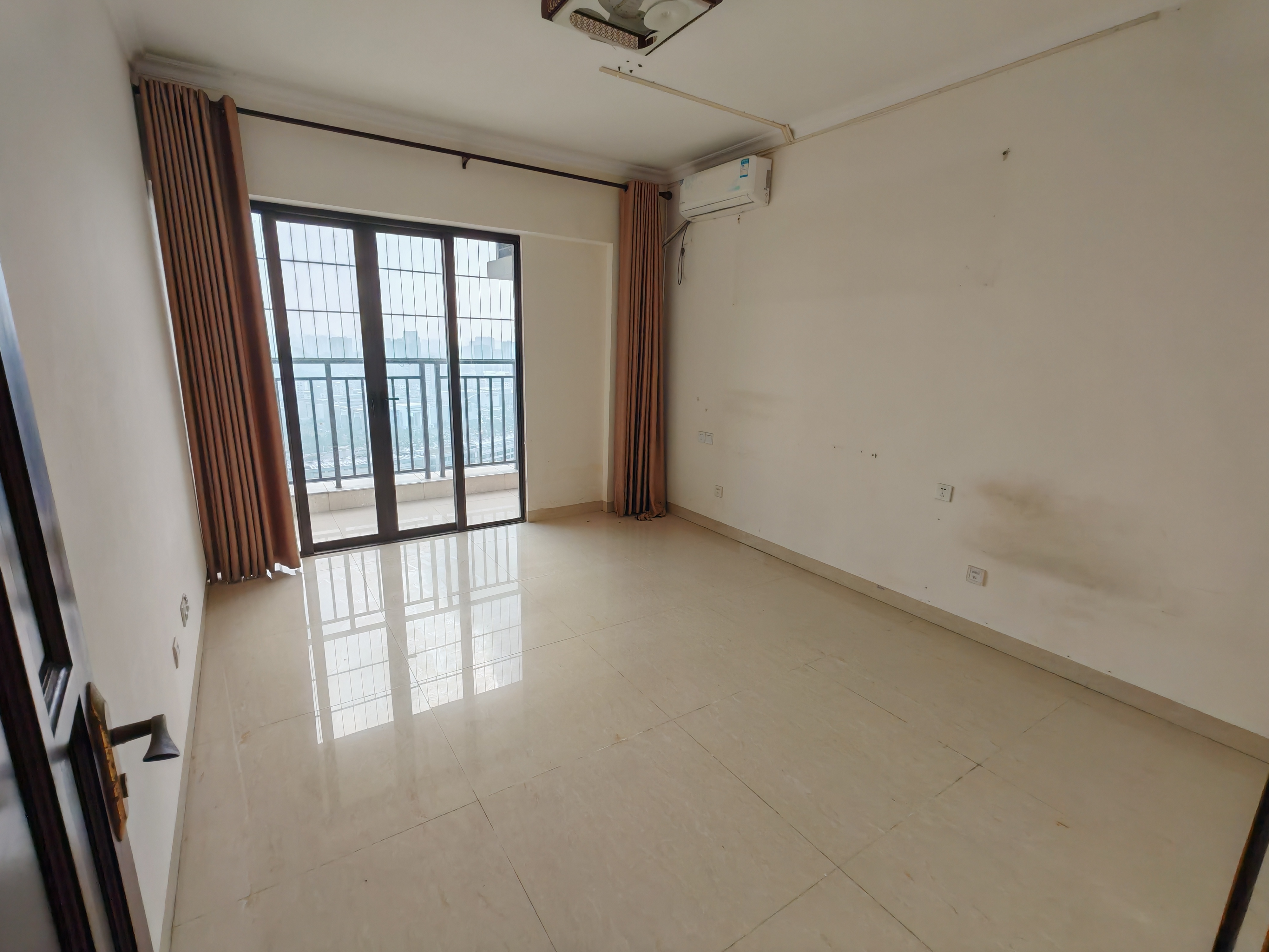 和风江岸 3室2厅2卫 3600.0元/月 和风江岸 3室2厅2卫 3600.0元/月室内图