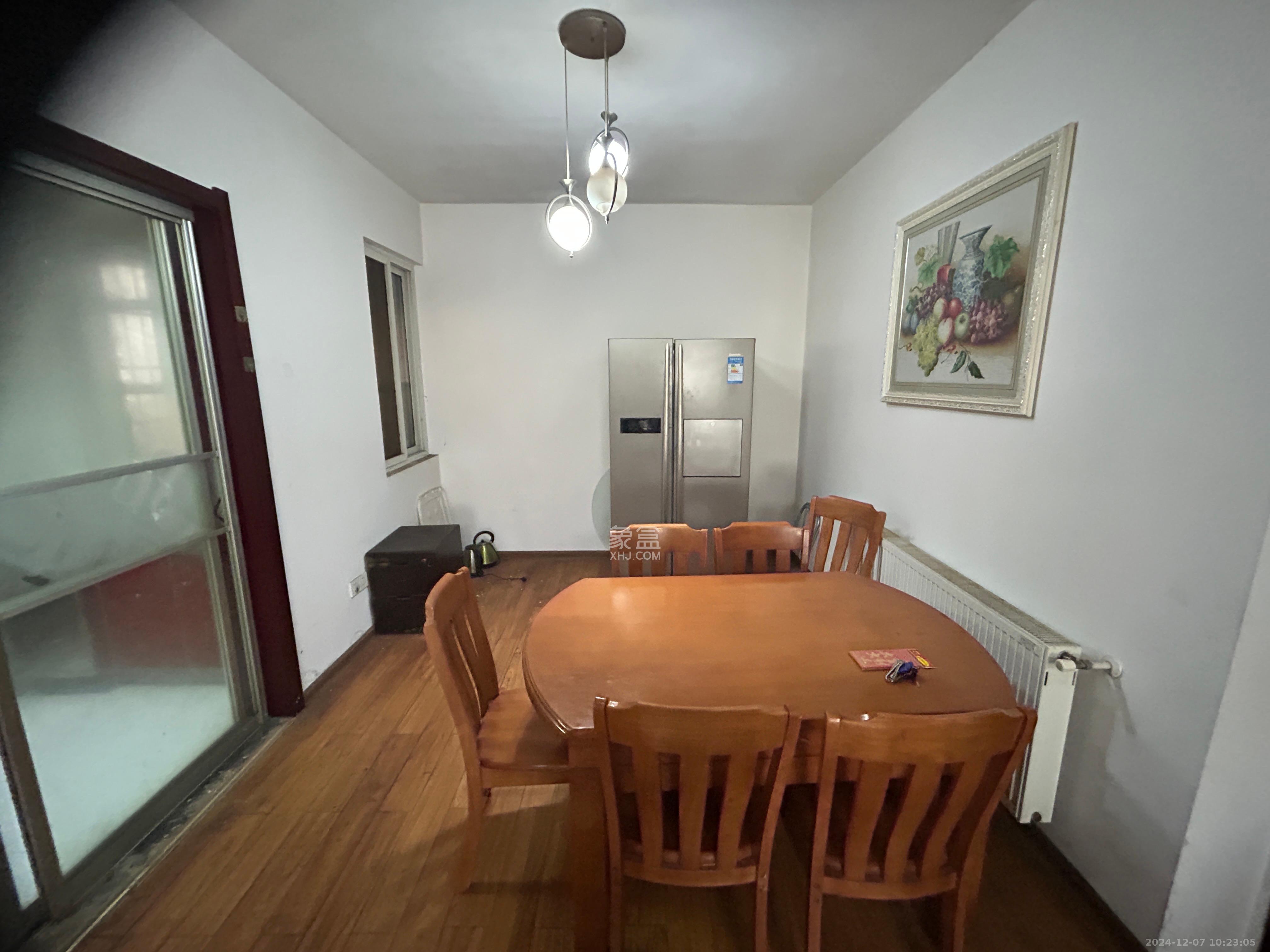 南湖雅苑 3室2厅2卫 1600.0元/月 南湖雅苑 3室2厅2卫 1600.0元/月室内图