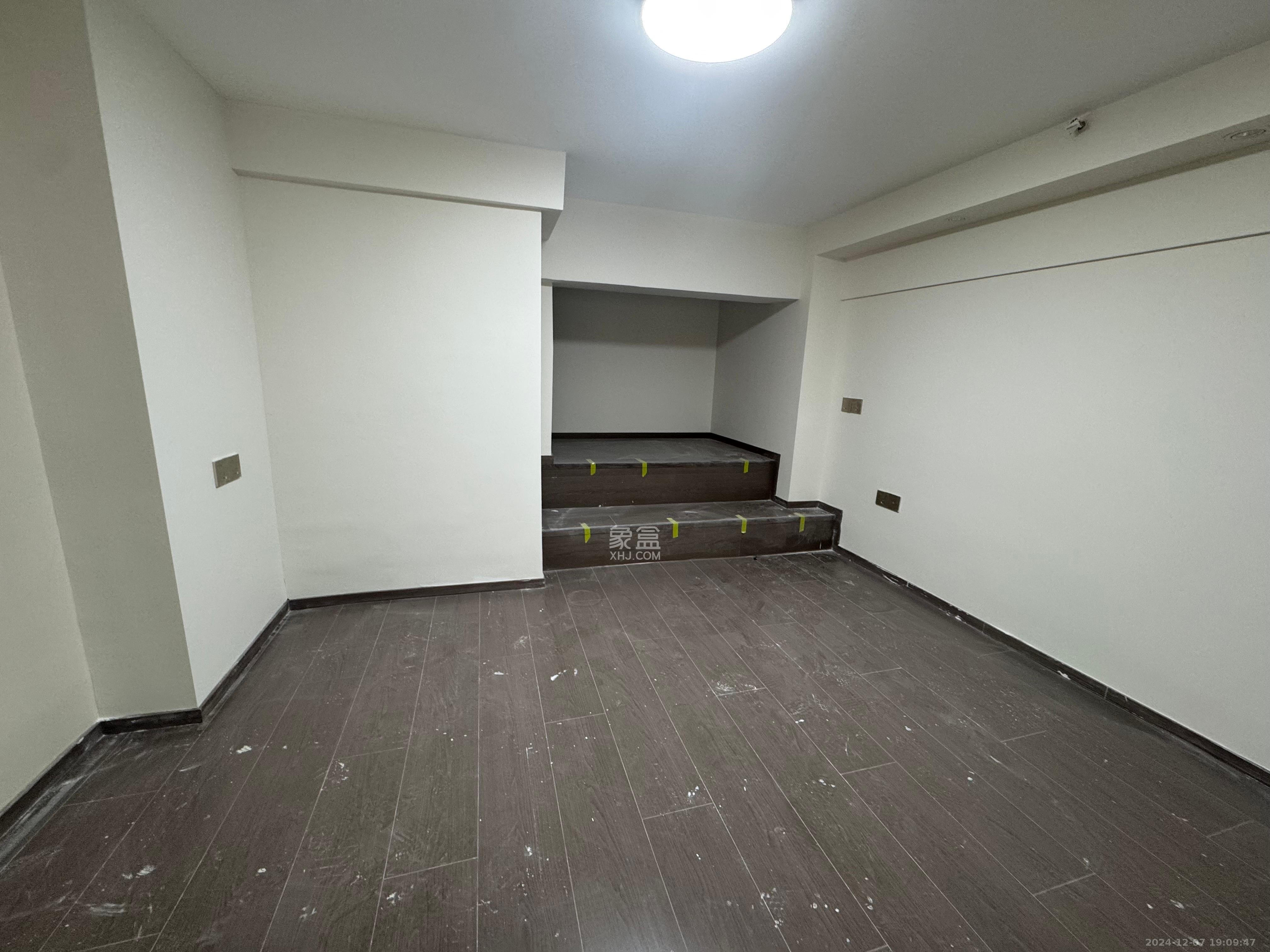 保利恒伟时光印象  2室2厅1卫   2100.00元/月室内图