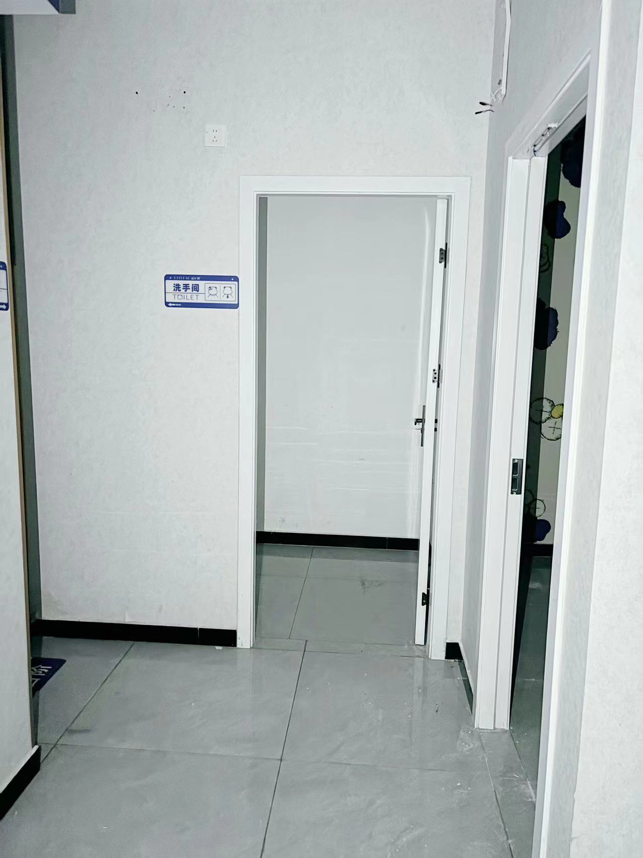 常德万达广场  9室3厅2卫   5000.00元/月室内图