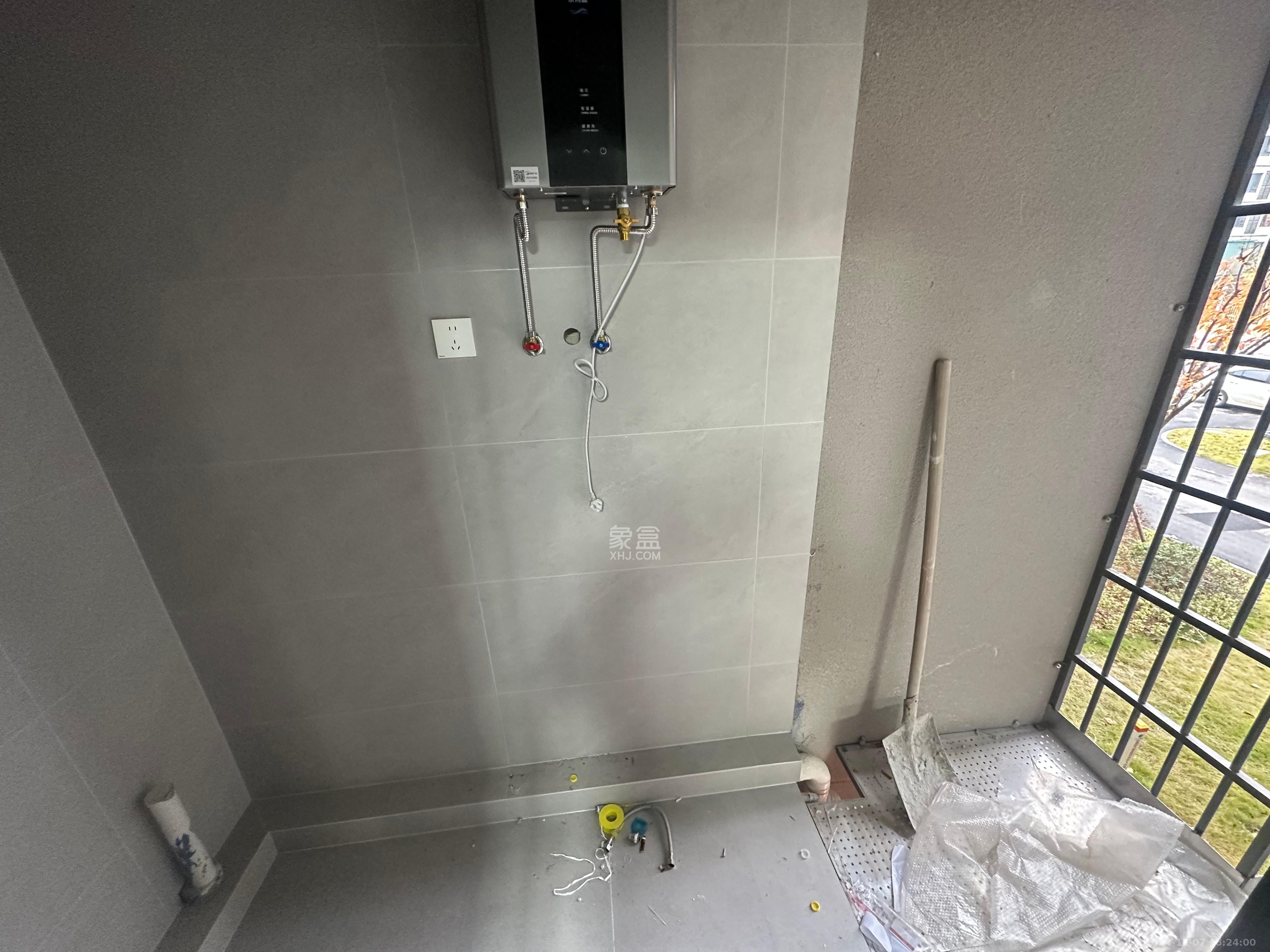 惟智园安置小区 4室2厅2卫 2800.0元/月 惟智园安置小区 4室2厅2卫 2800.0元/月室内图