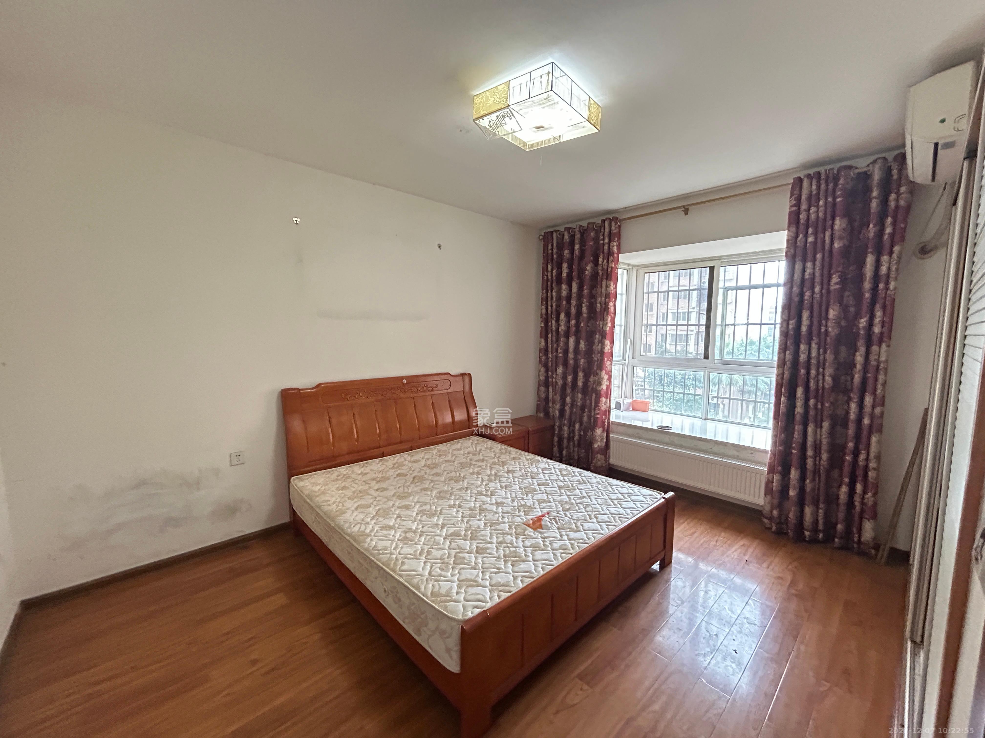 南湖雅苑 3室2厅2卫 1600.0元/月 南湖雅苑 3室2厅2卫 1600.0元/月室内图