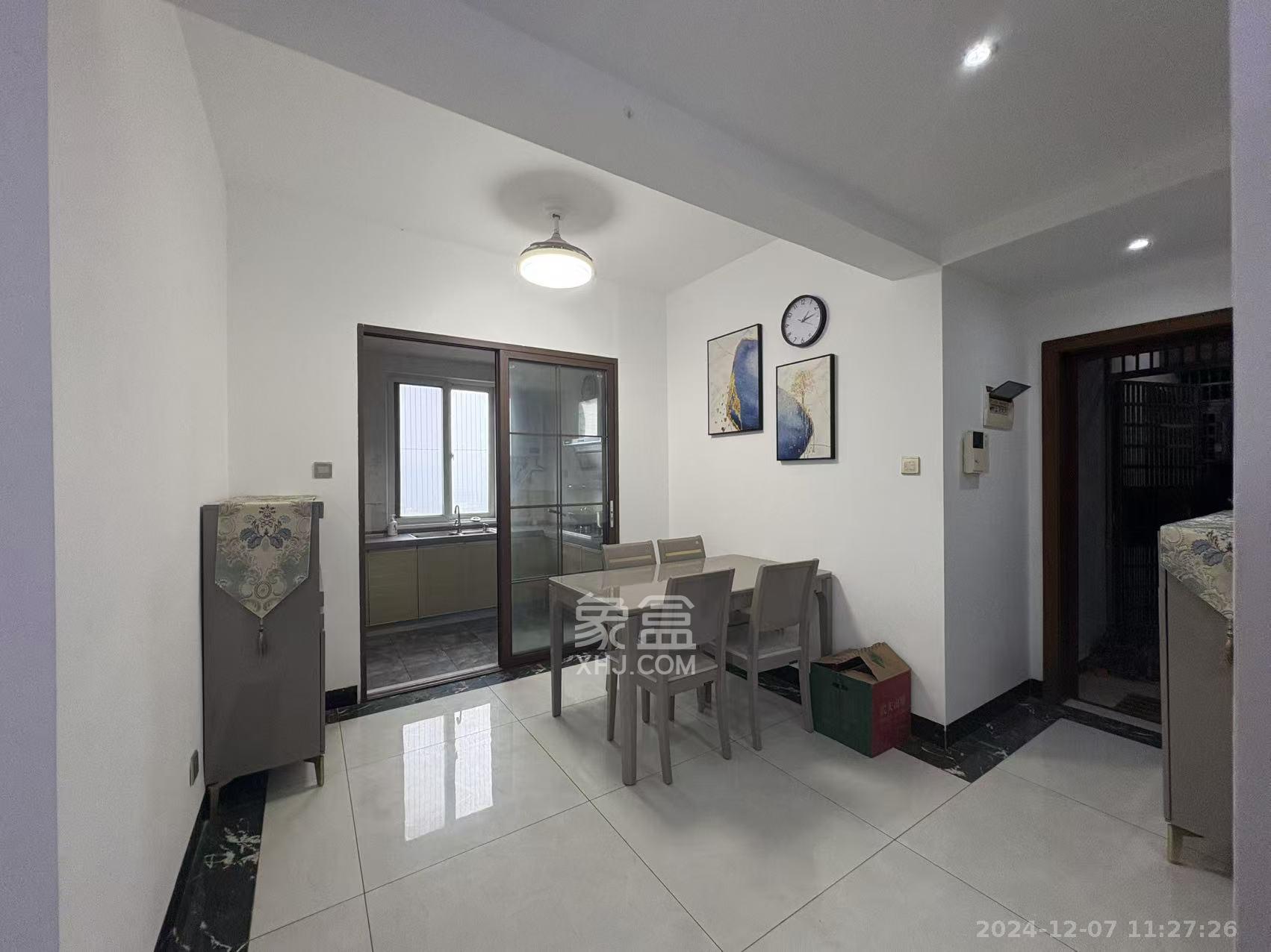 上河国际C区 3室2厅2卫 2800.0元/月 上河国际C区 3室2厅2卫 2800.0元/月室内图